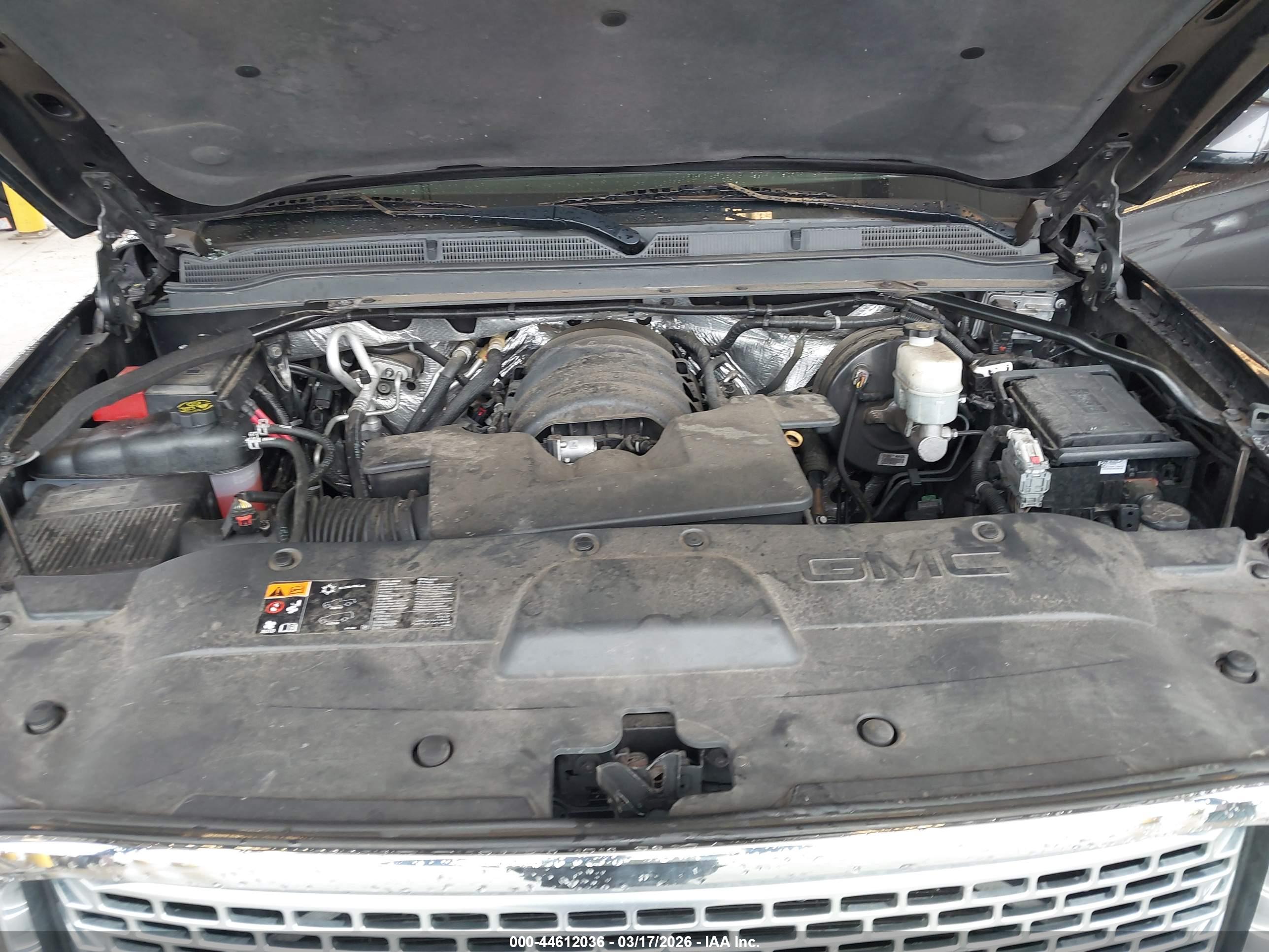 GMC YUKON image 10