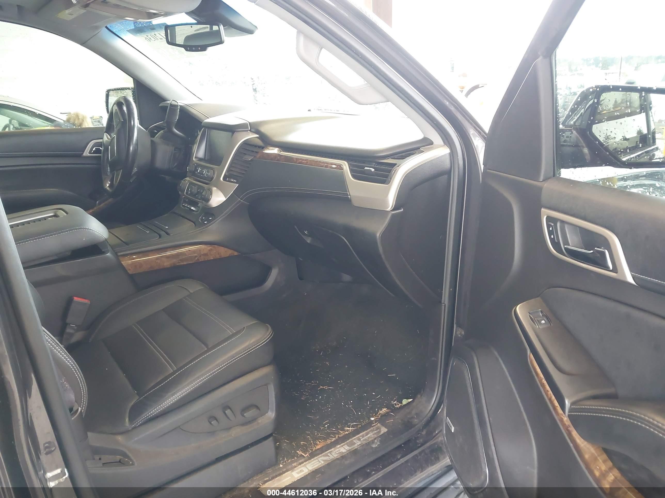 GMC YUKON image 5