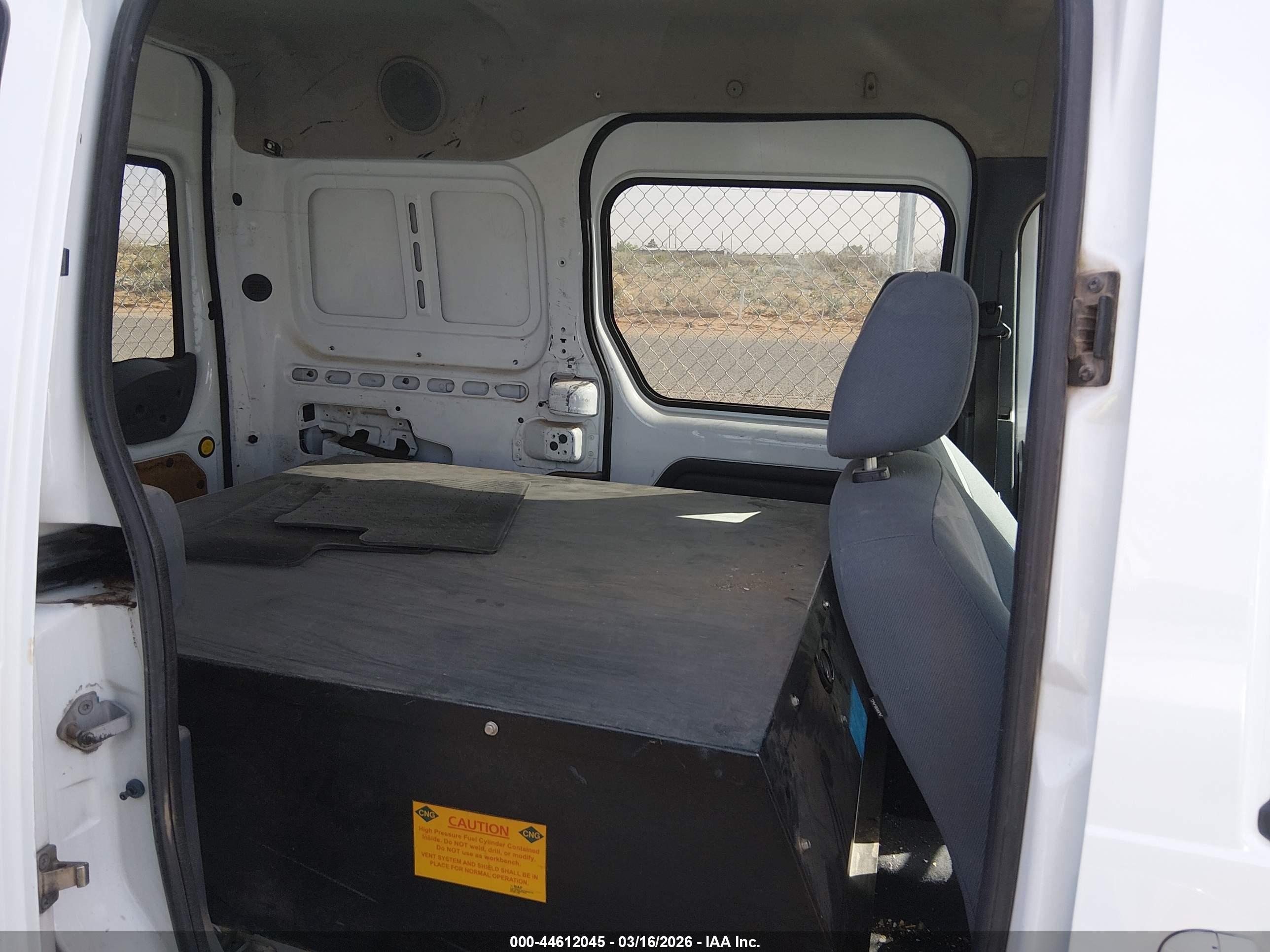 FORD TRANSIT image 8