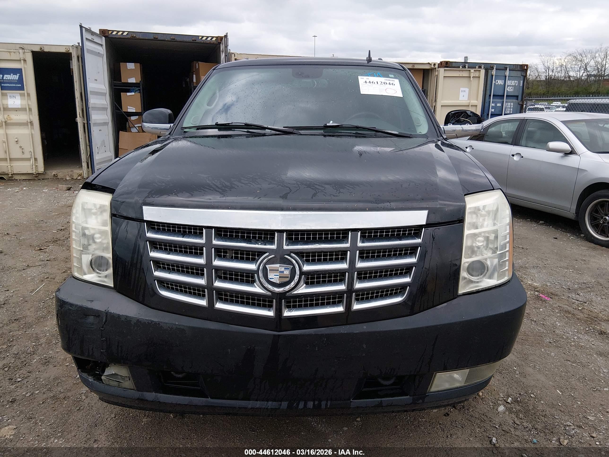 CADILLAC ESCALADE image 6
