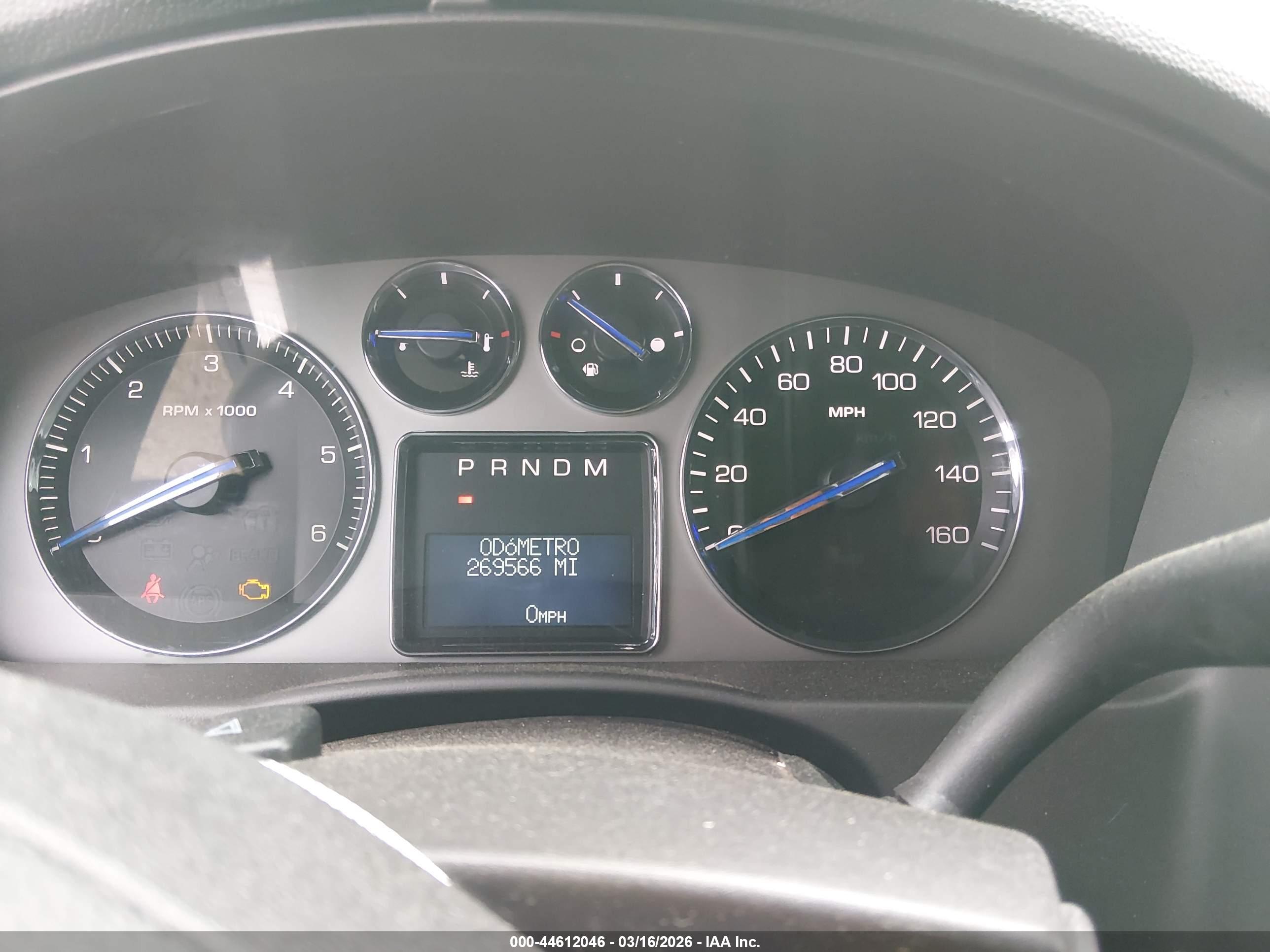 CADILLAC ESCALADE image 7