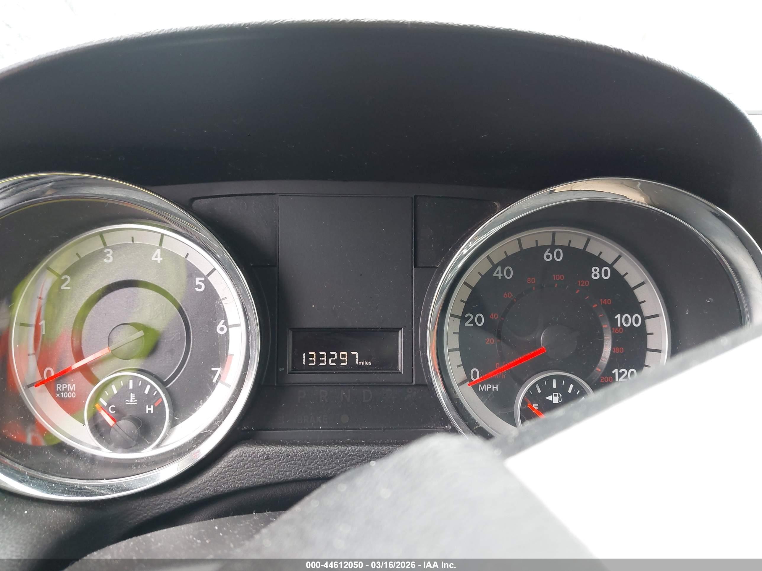 DODGE GRAND image 7
