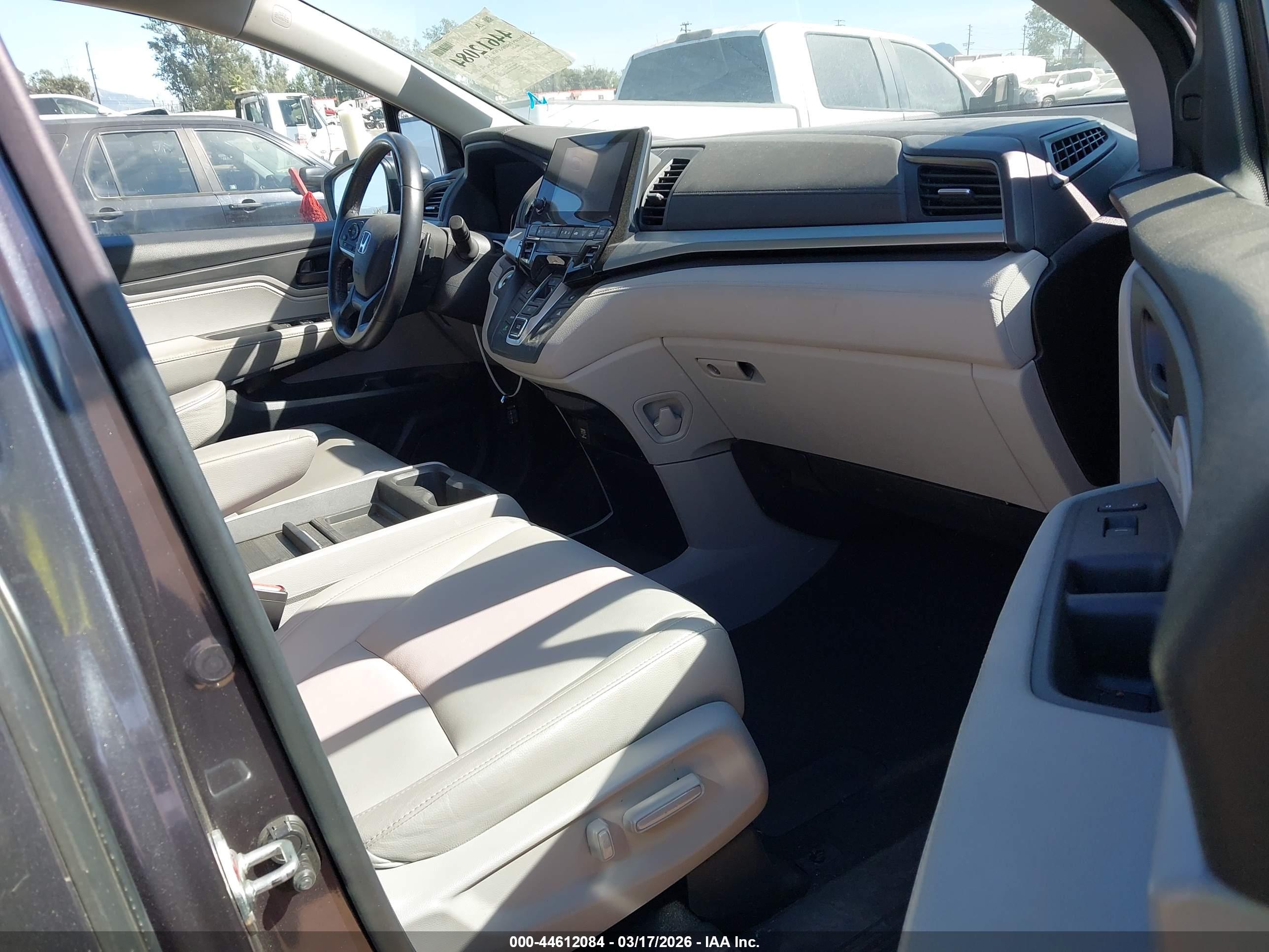 HONDA ODYSSEY image 5