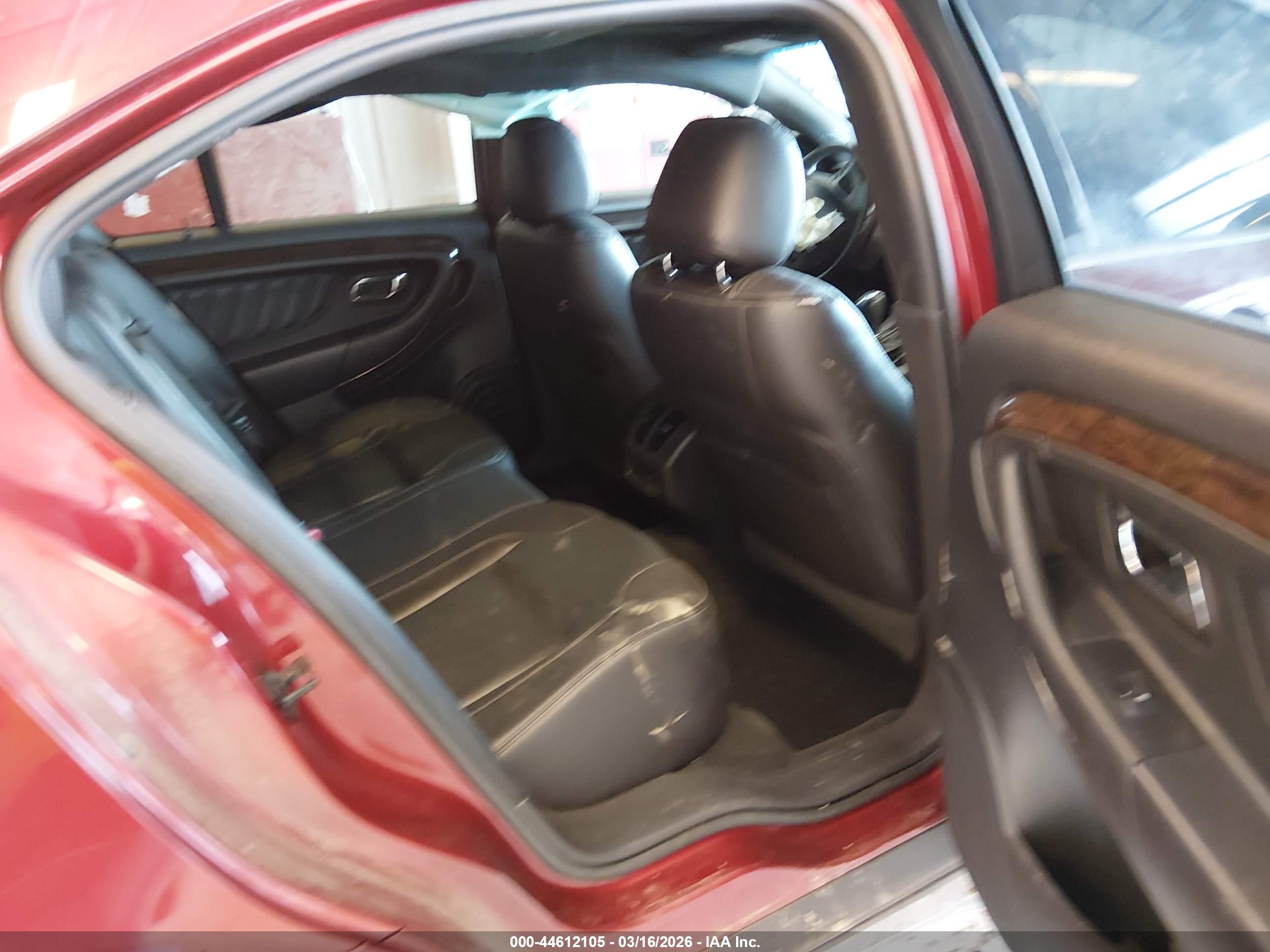 FORD TAURUS image 8