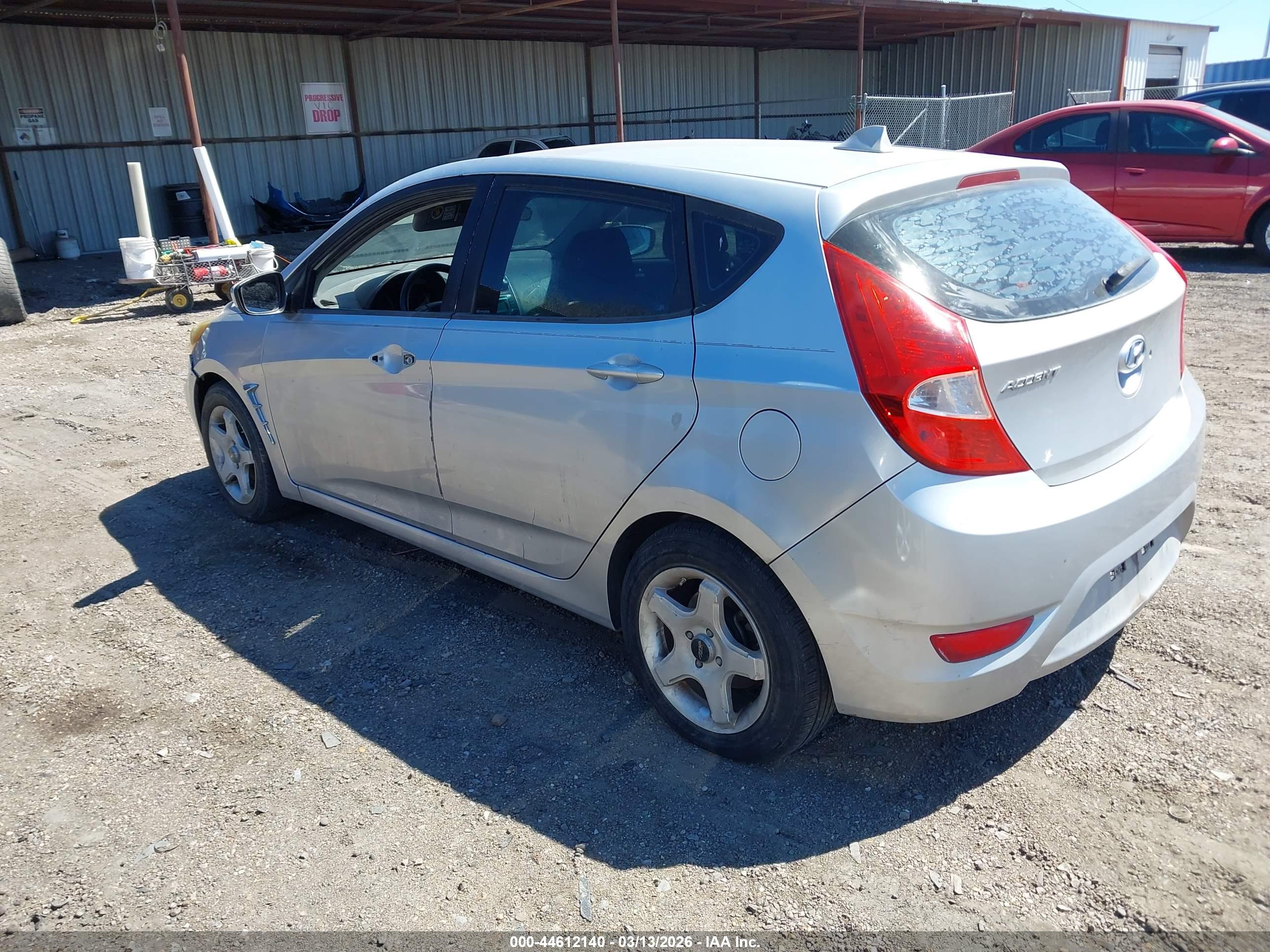 HYUNDAI ACCENT image 3