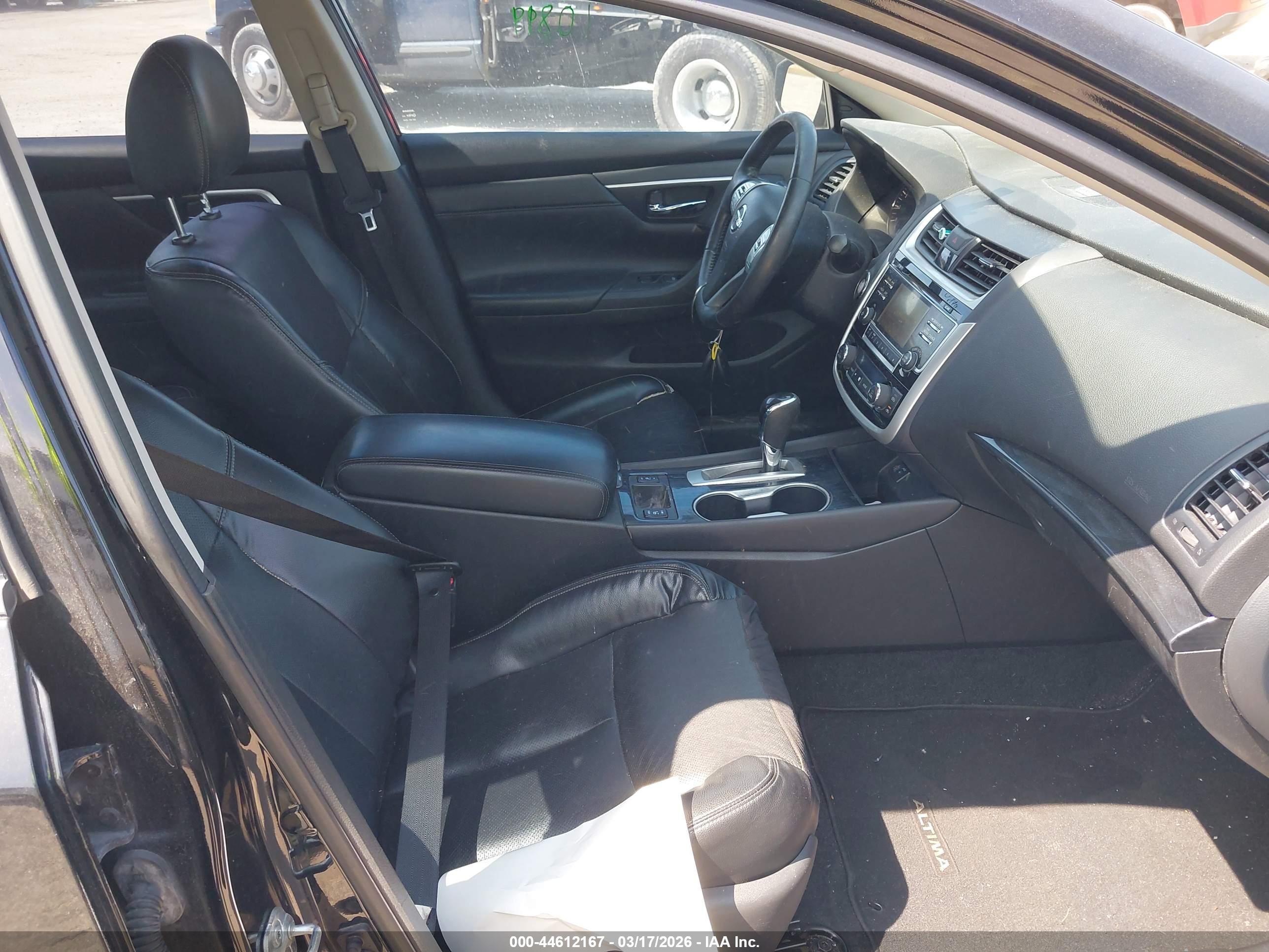 NISSAN ALTIMA image 5