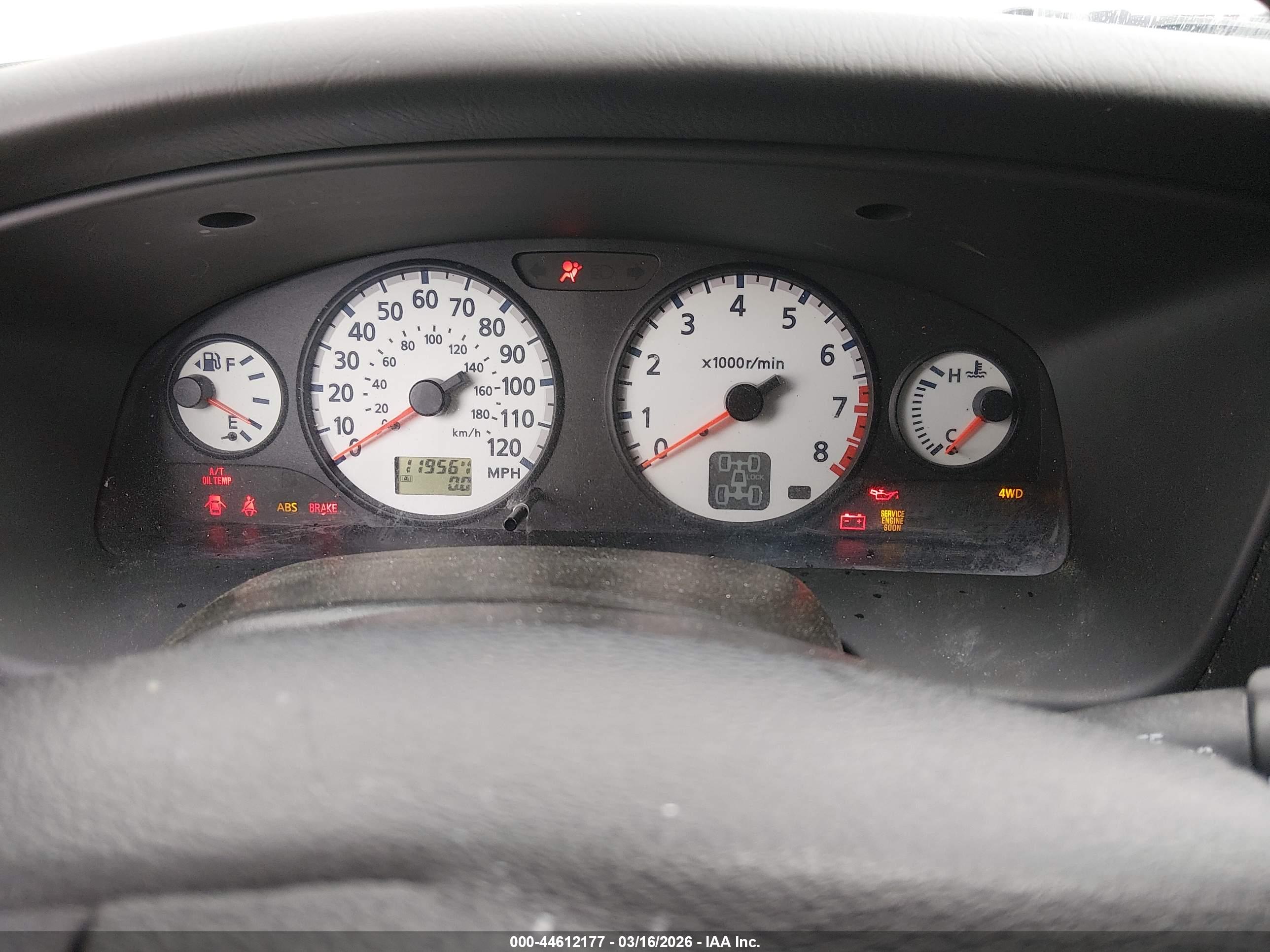 NISSAN PATHFINDER image 7