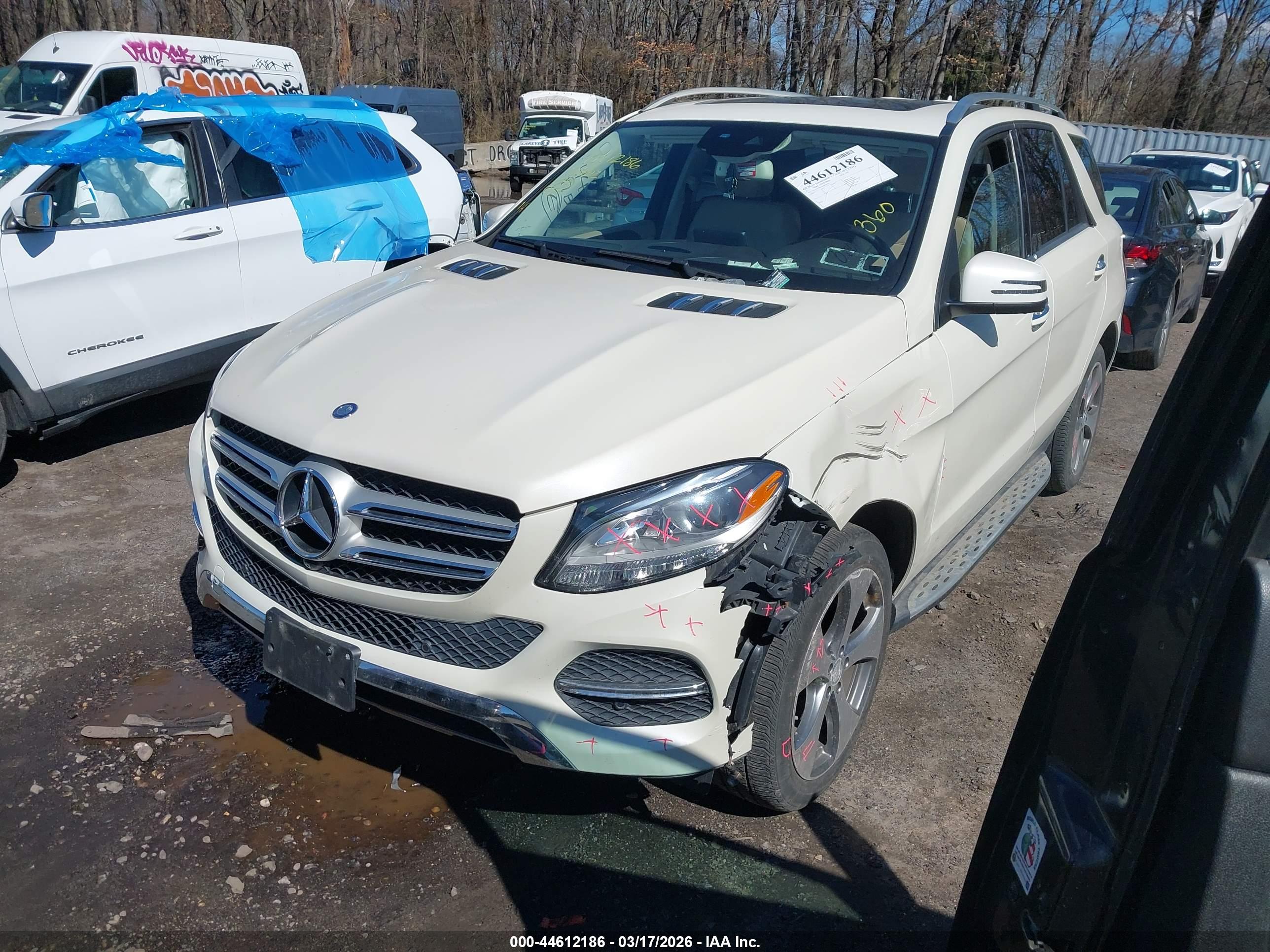 MERCEDES-BENZ GLE image 2