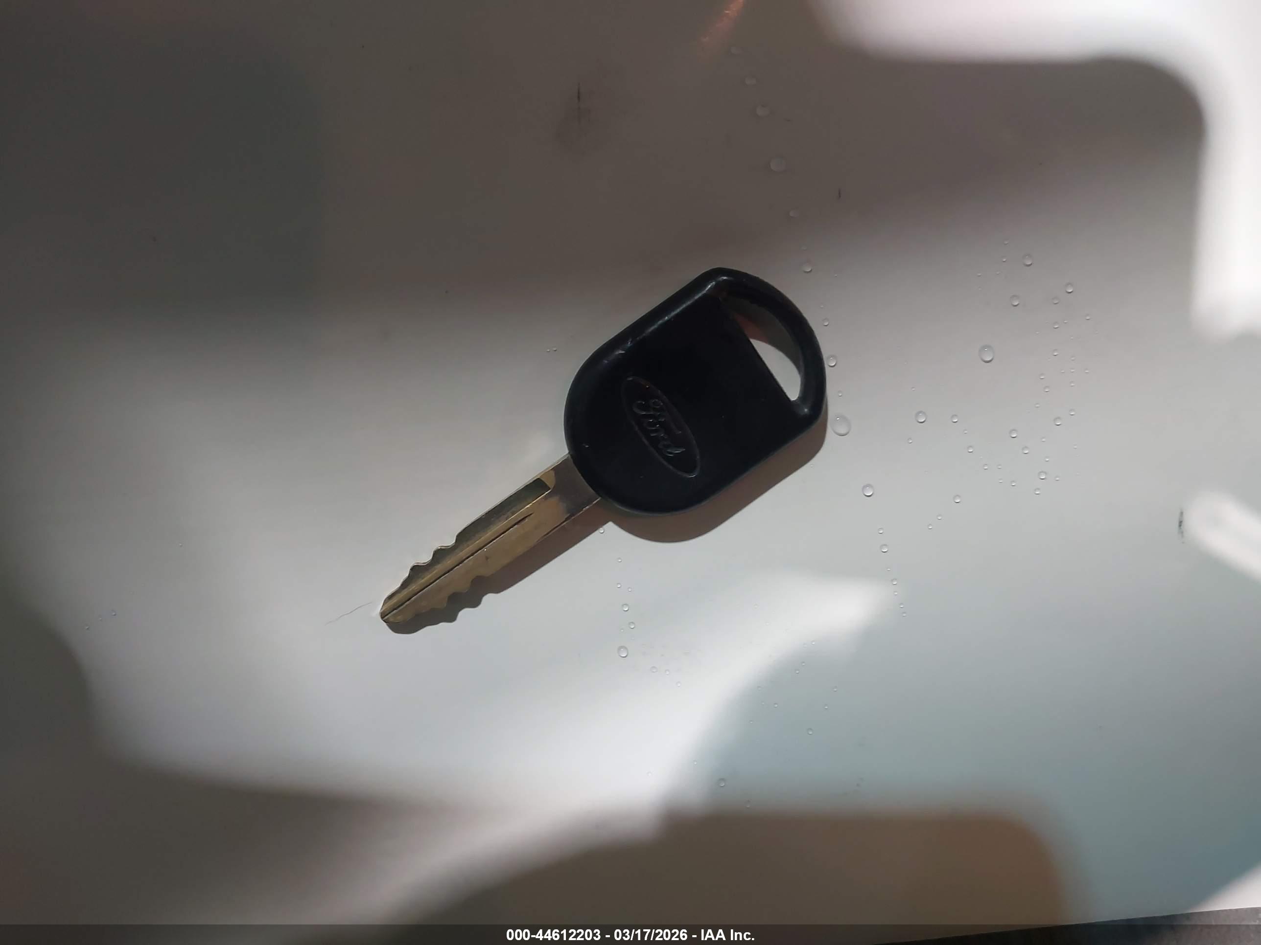 FORD FREESTAR image 11