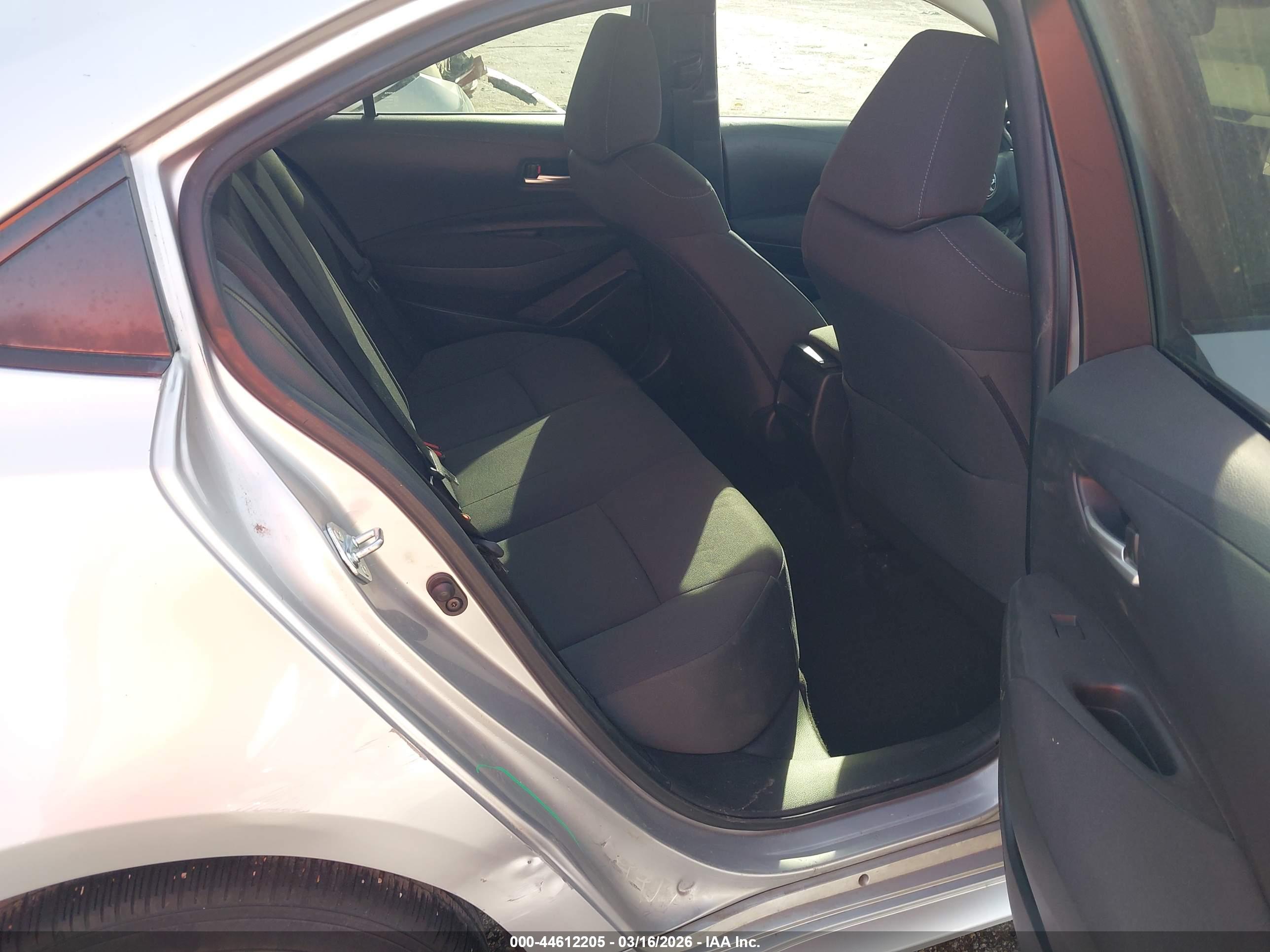 TOYOTA COROLLA image 8