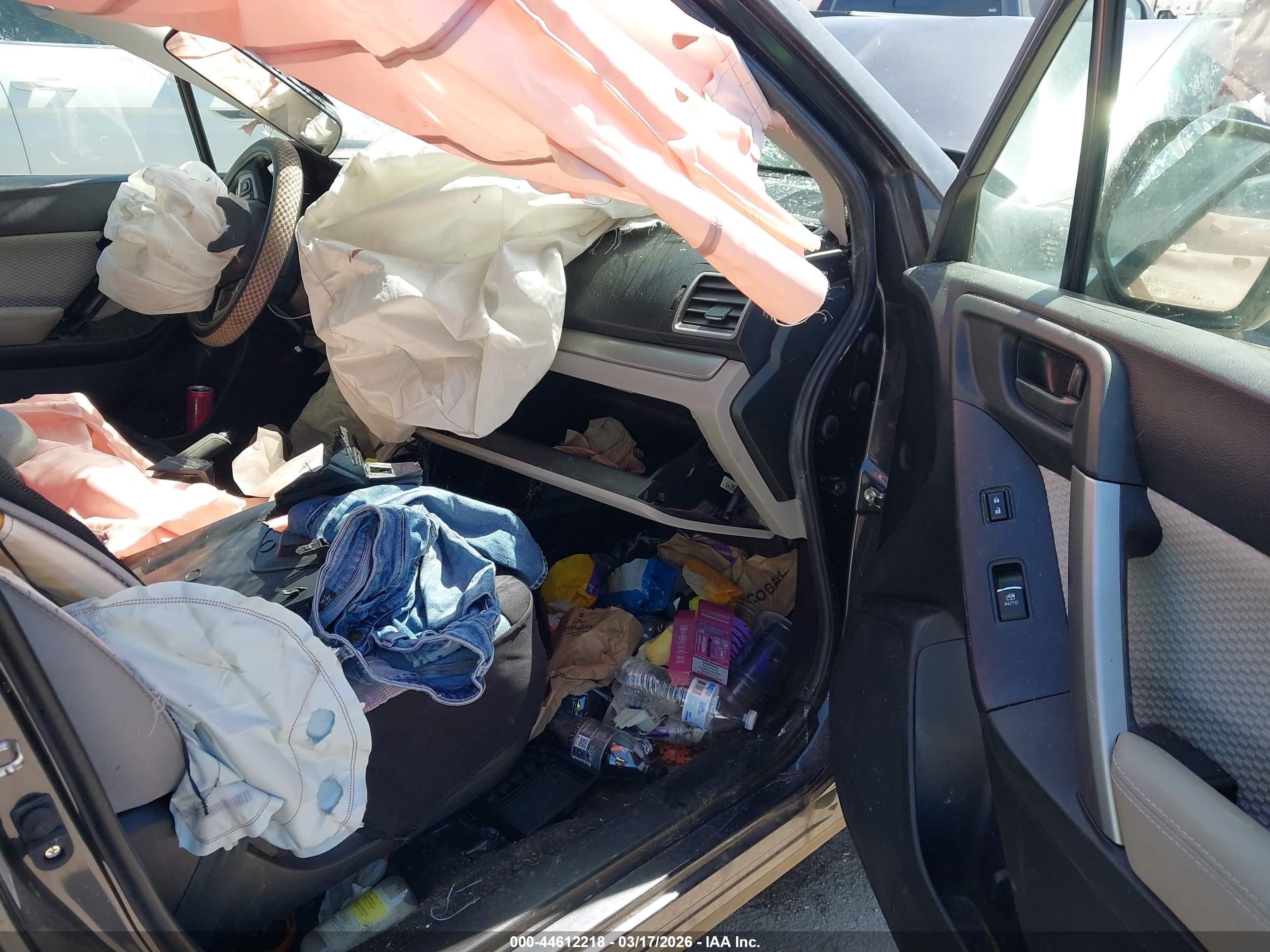 SUBARU FORESTER image 5