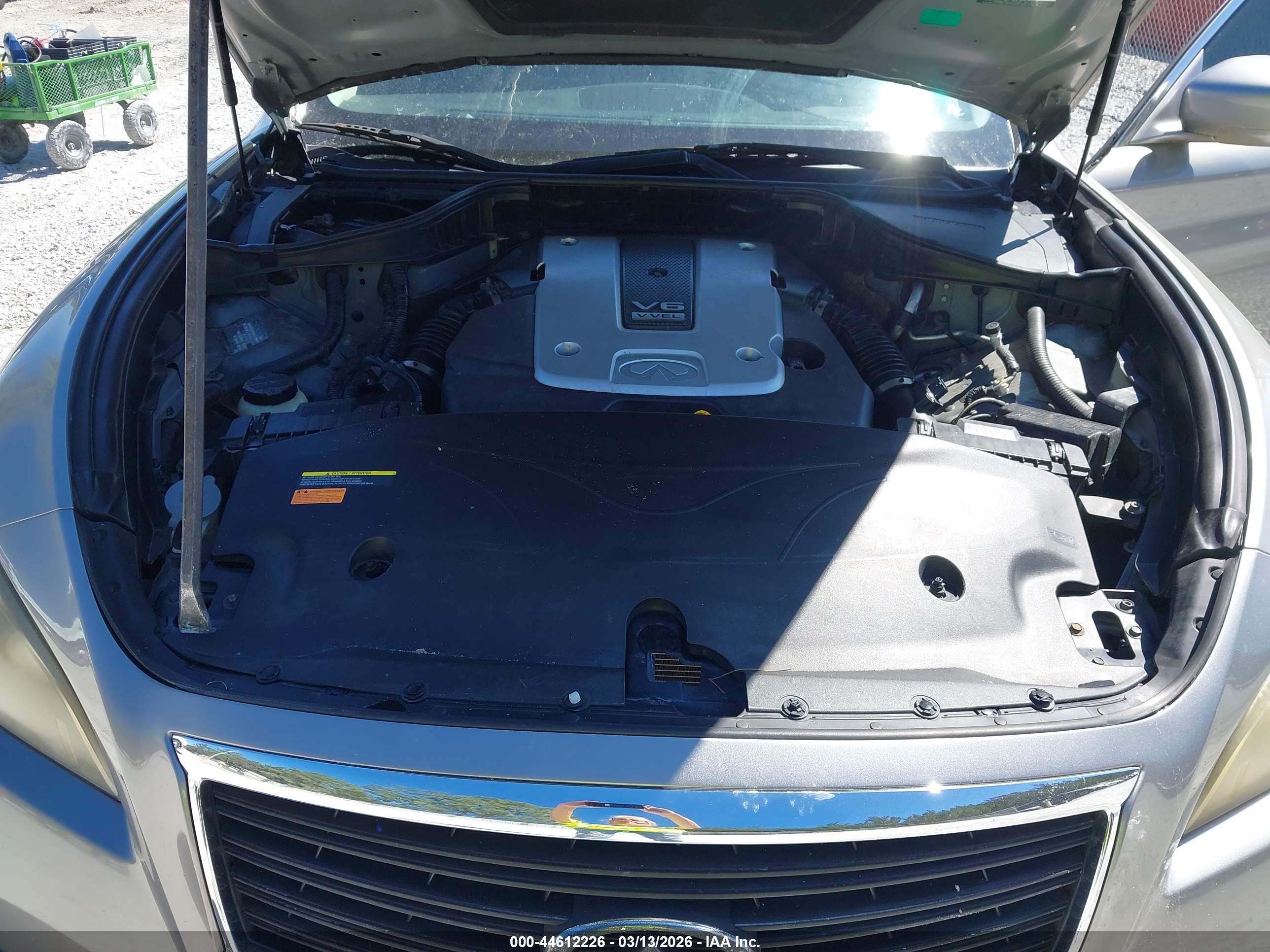 INFINITI M37 image 10