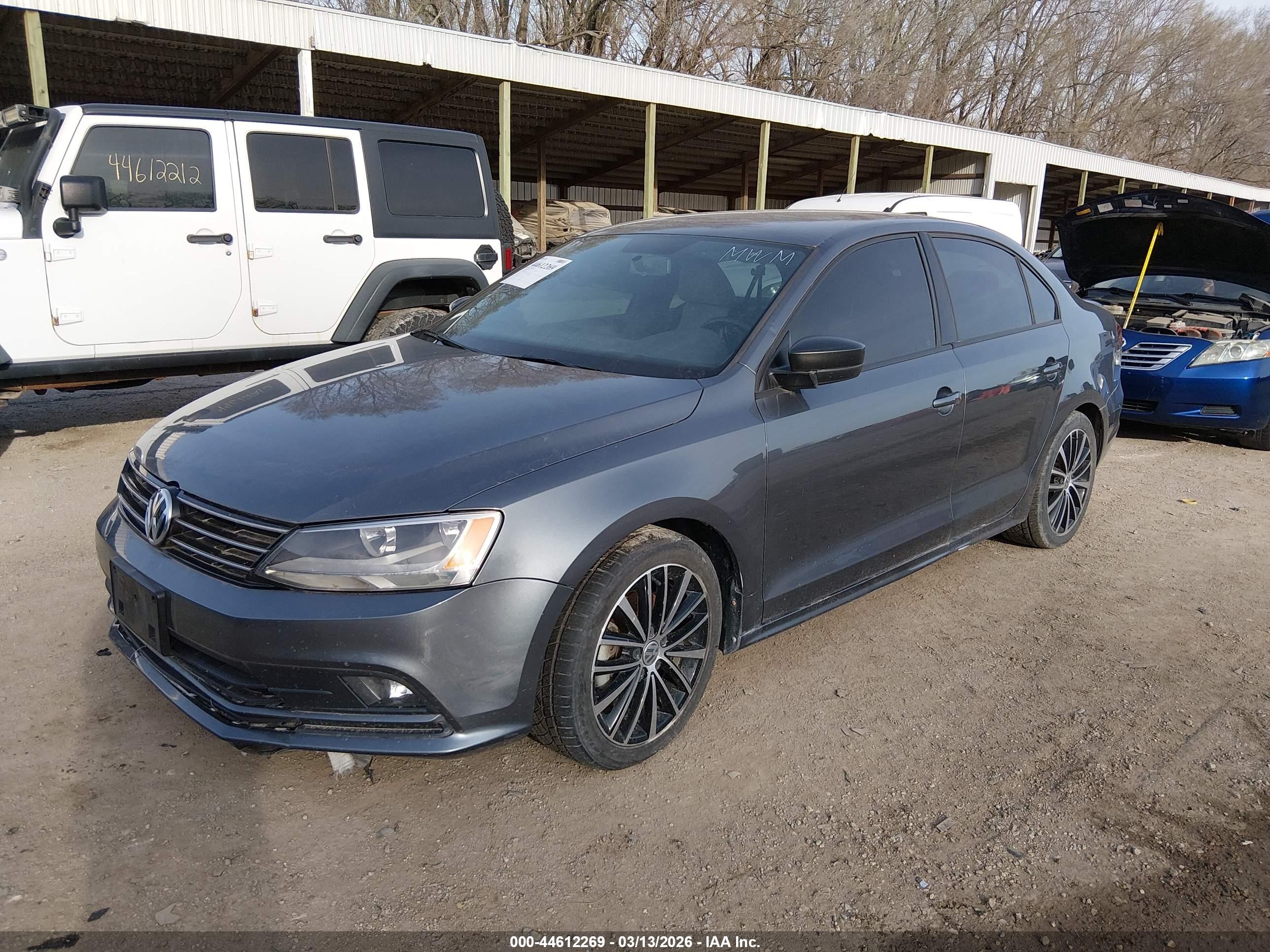 VOLKSWAGEN JETTA image 2