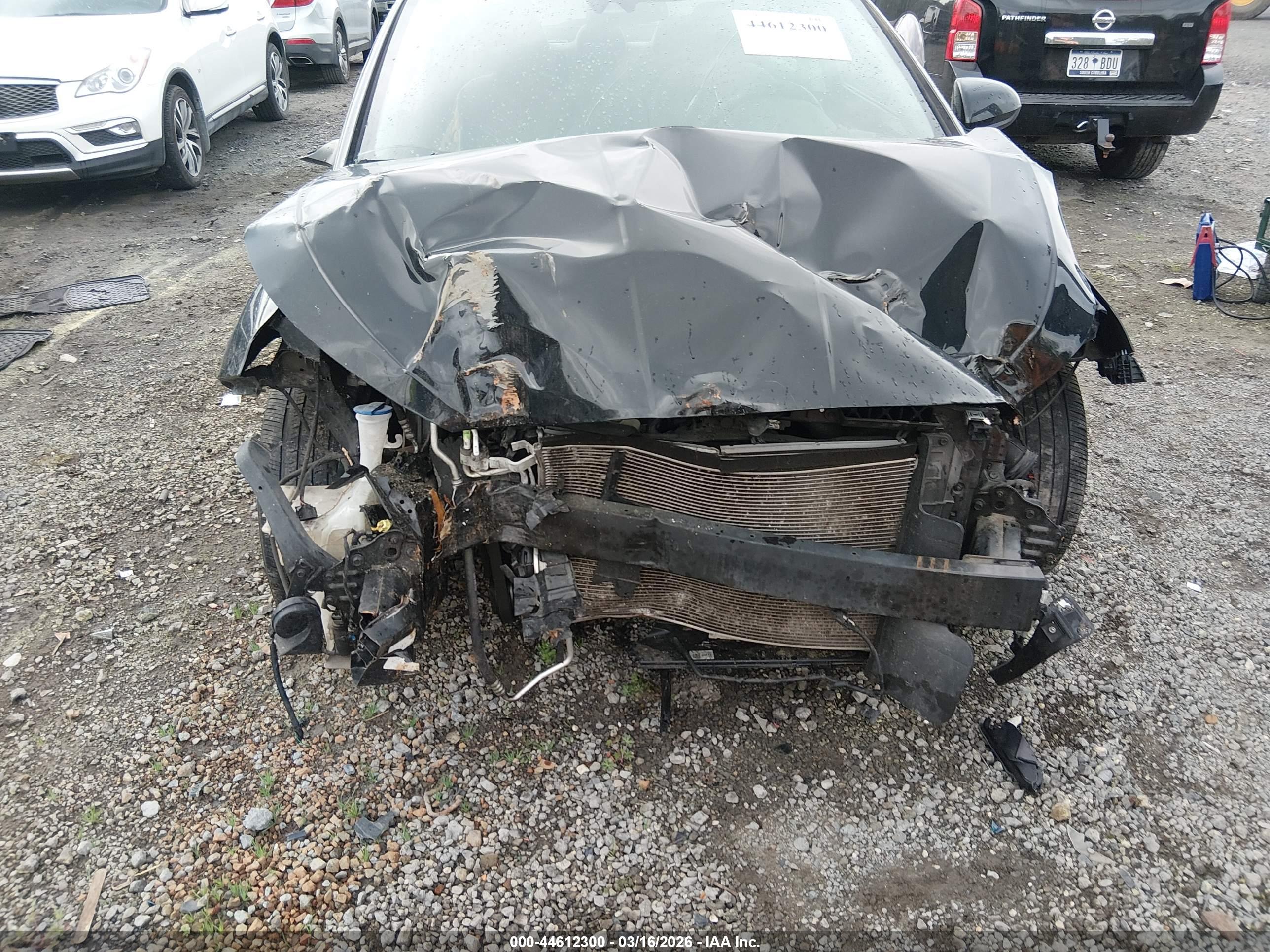 HYUNDAI ELANTRA image 6
