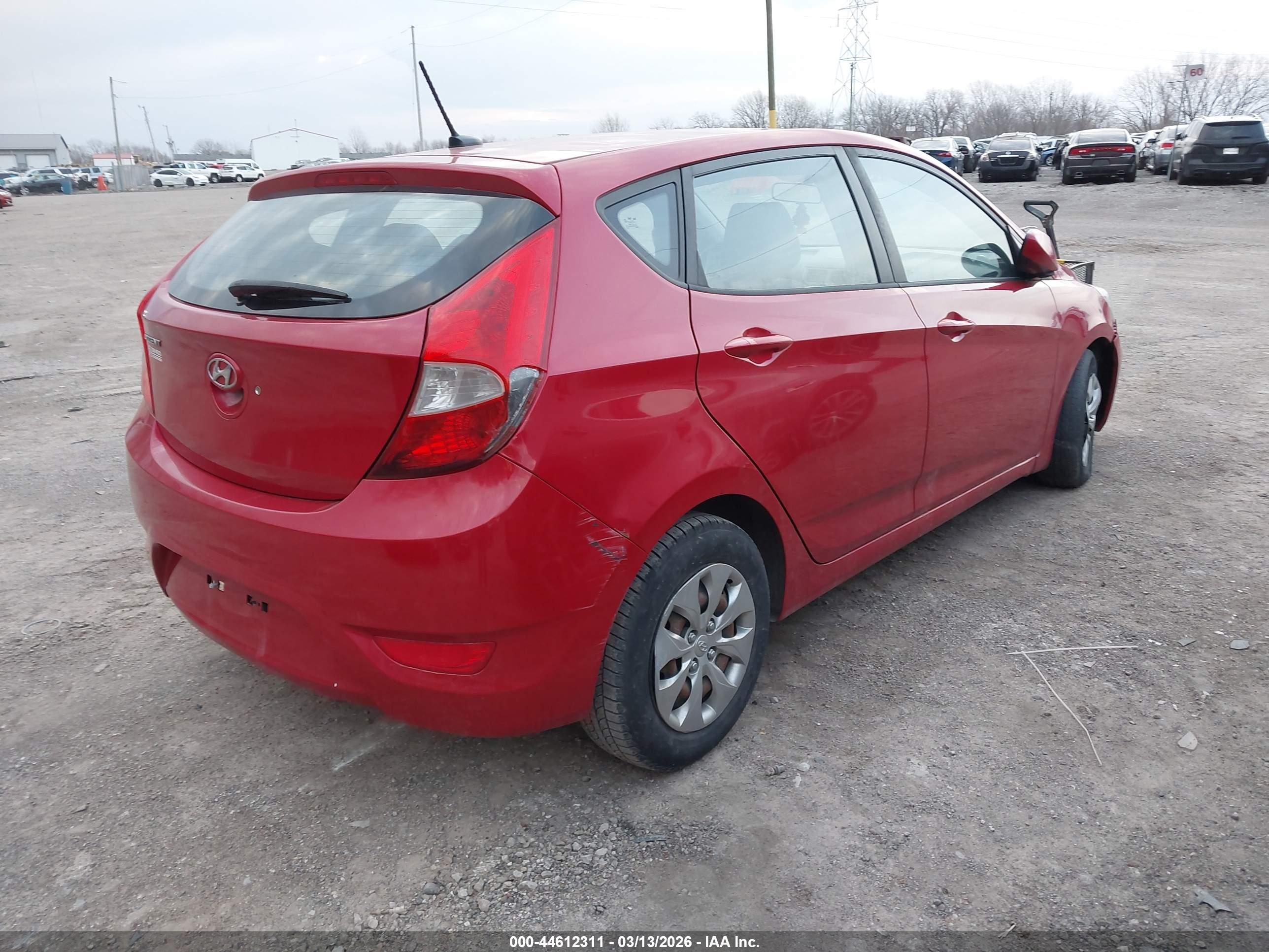HYUNDAI ACCENT image 4
