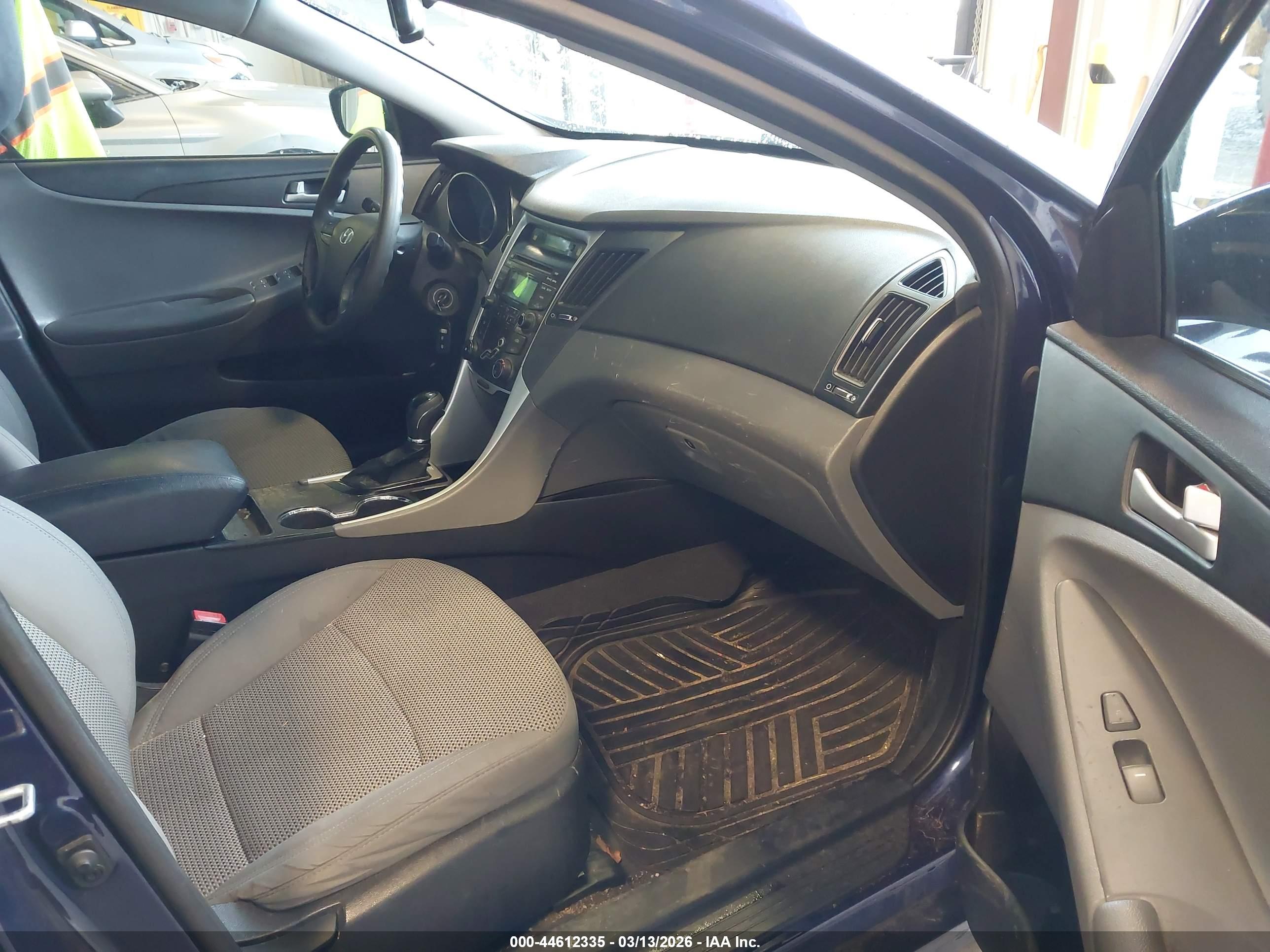 HYUNDAI SONATA image 5