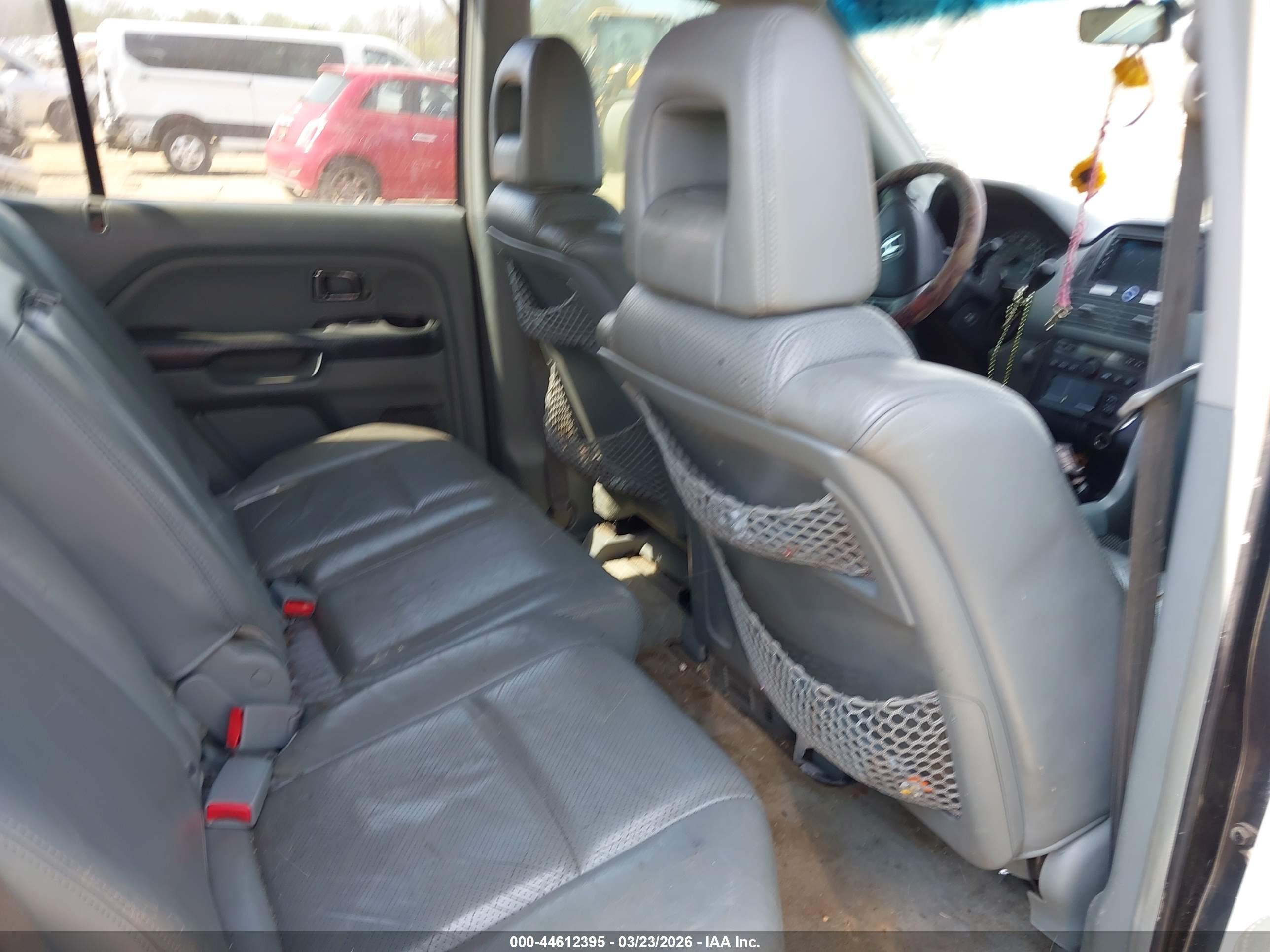 HONDA PILOT image 8
