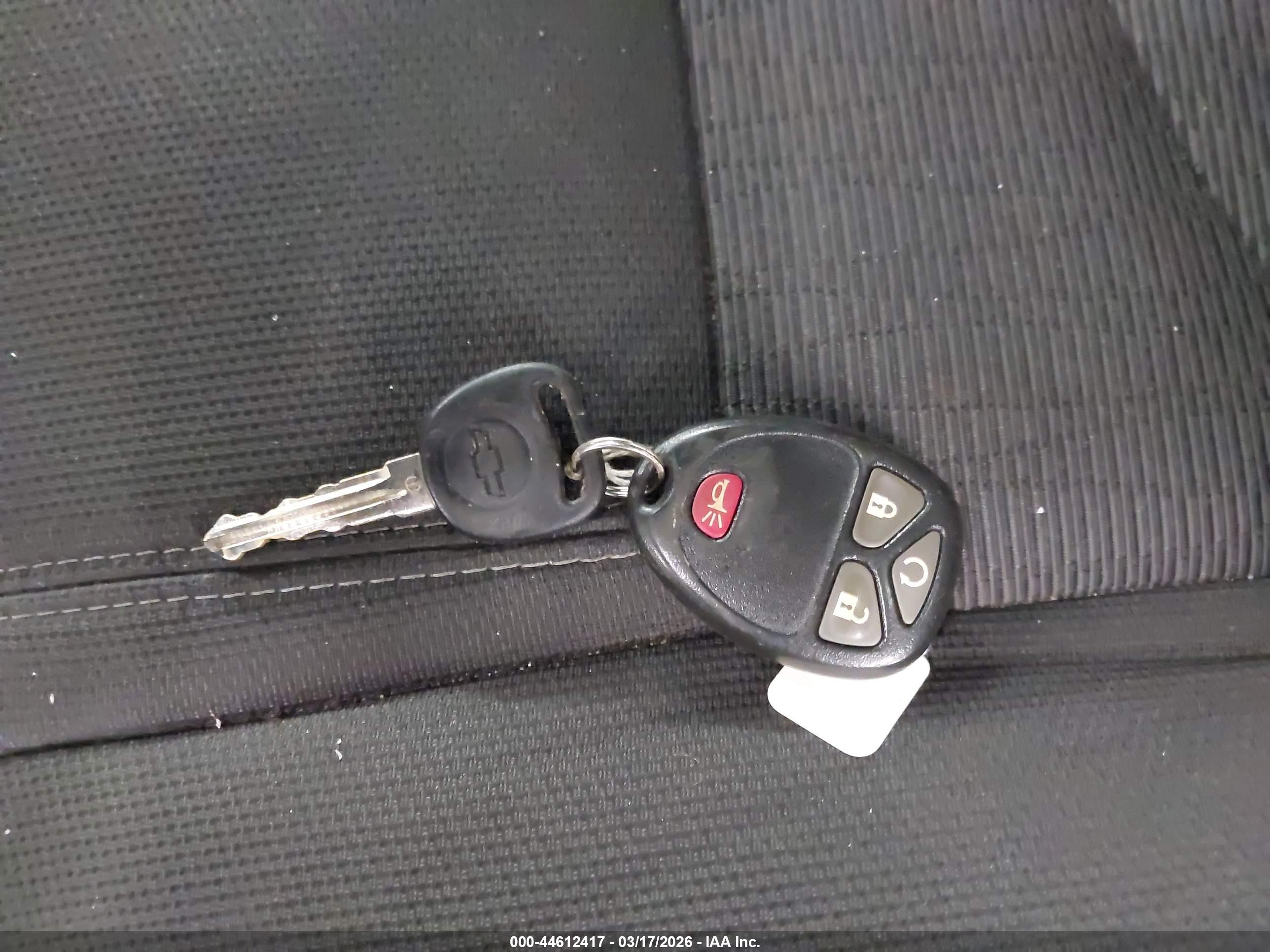 CHEVROLET TRAVERSE image 11