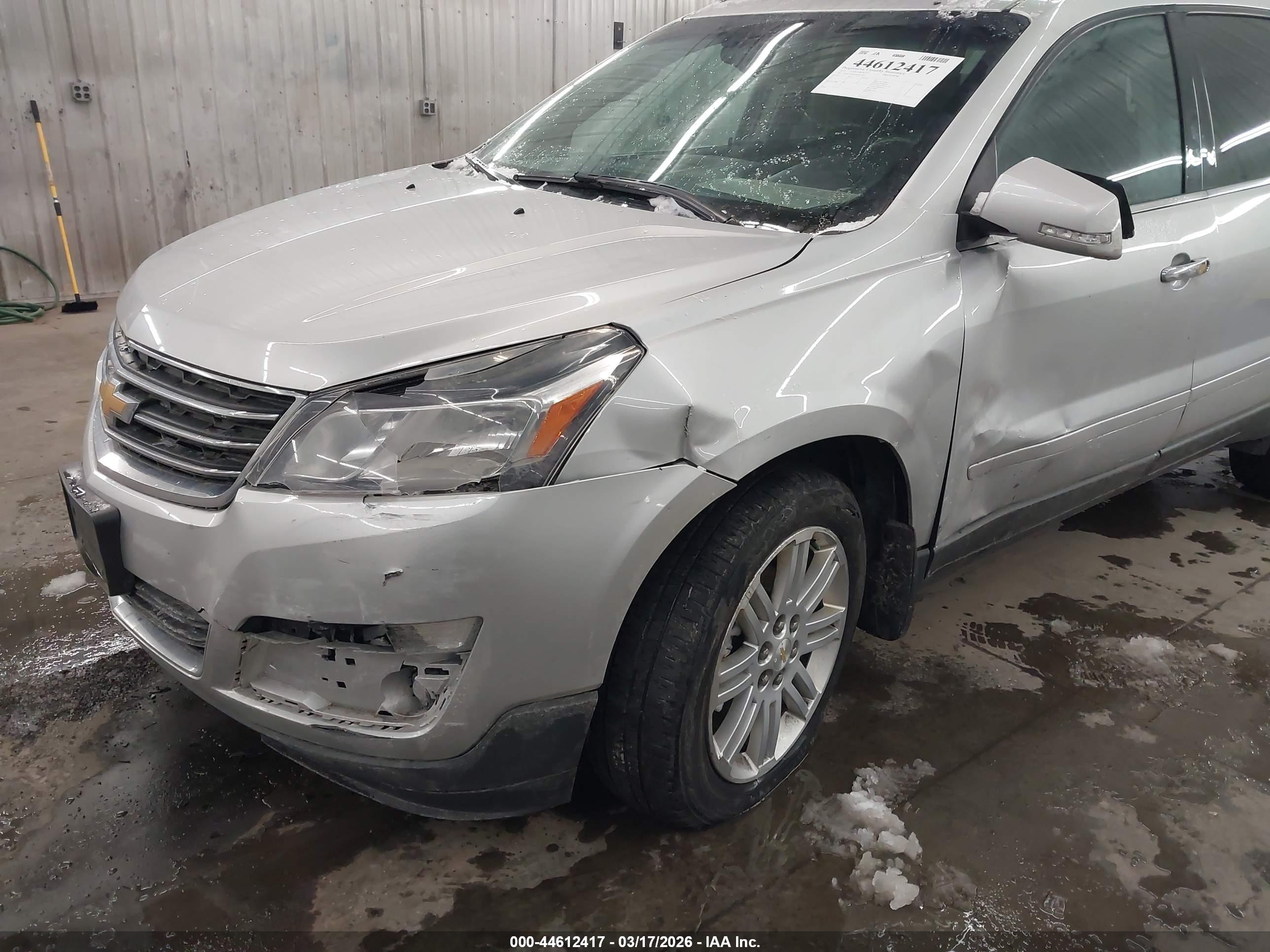 CHEVROLET TRAVERSE image 6