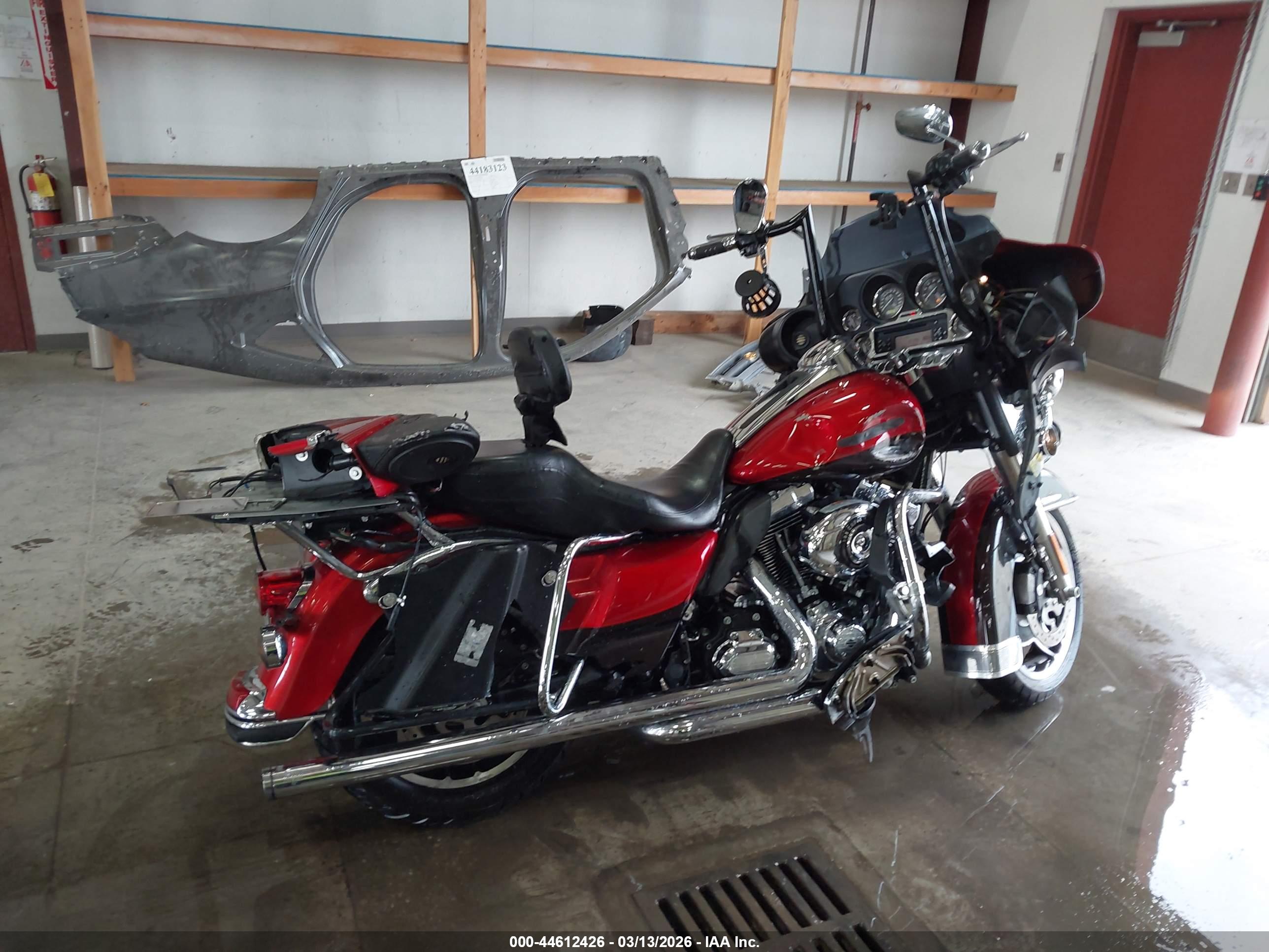 HARLEY-DAVIDSON FLHTK image 4