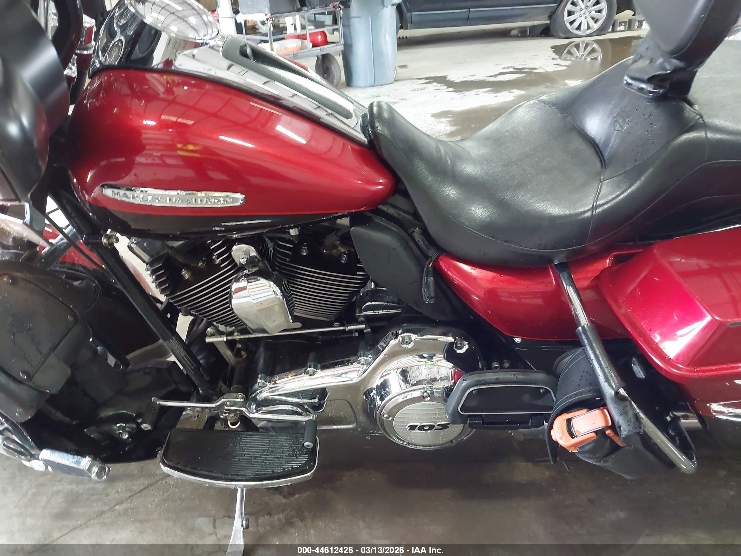 HARLEY-DAVIDSON FLHTK image 9
