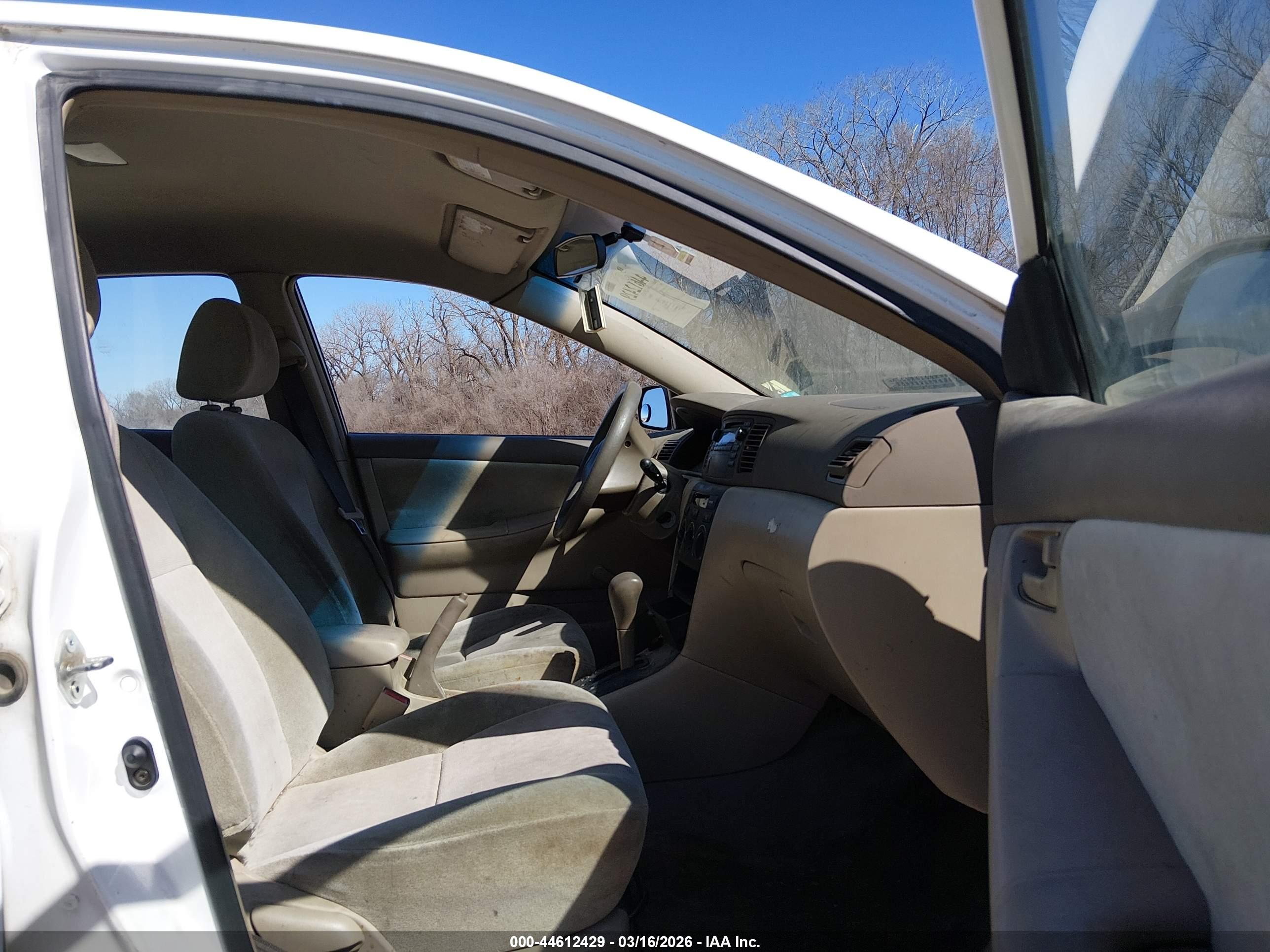 TOYOTA COROLLA image 5