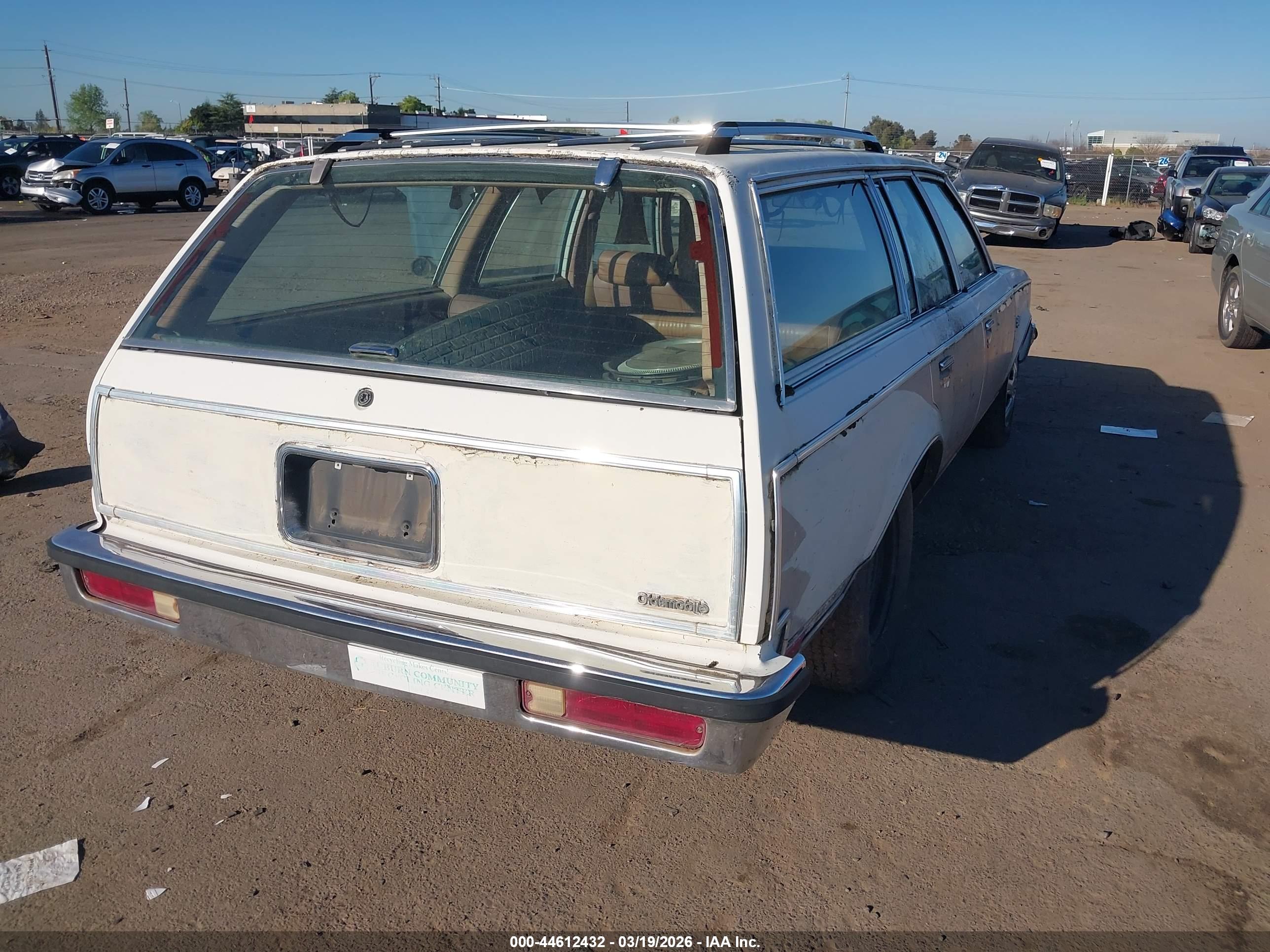 OLDSMOBILE CUTLASS image 4
