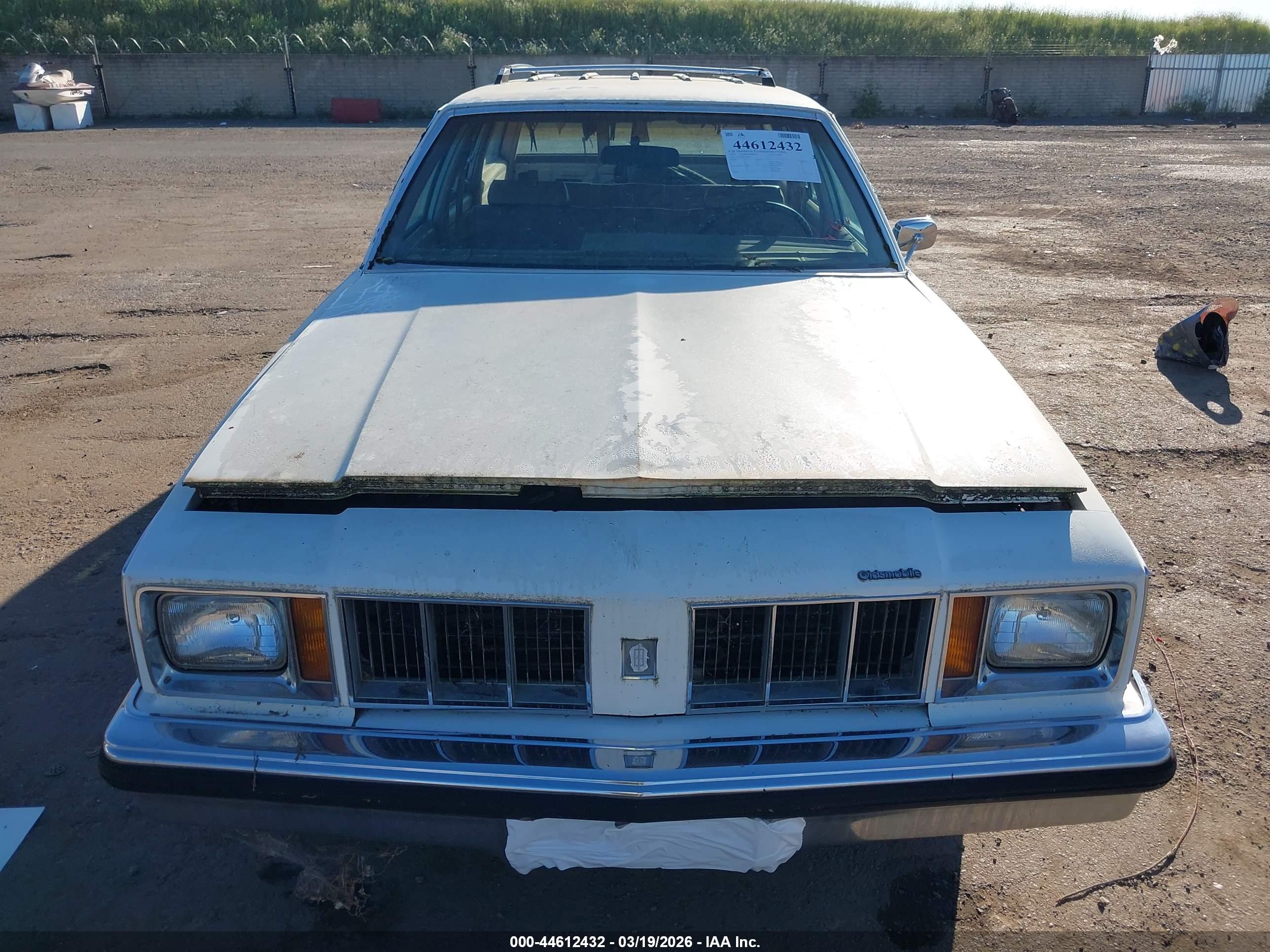 OLDSMOBILE CUTLASS image 6