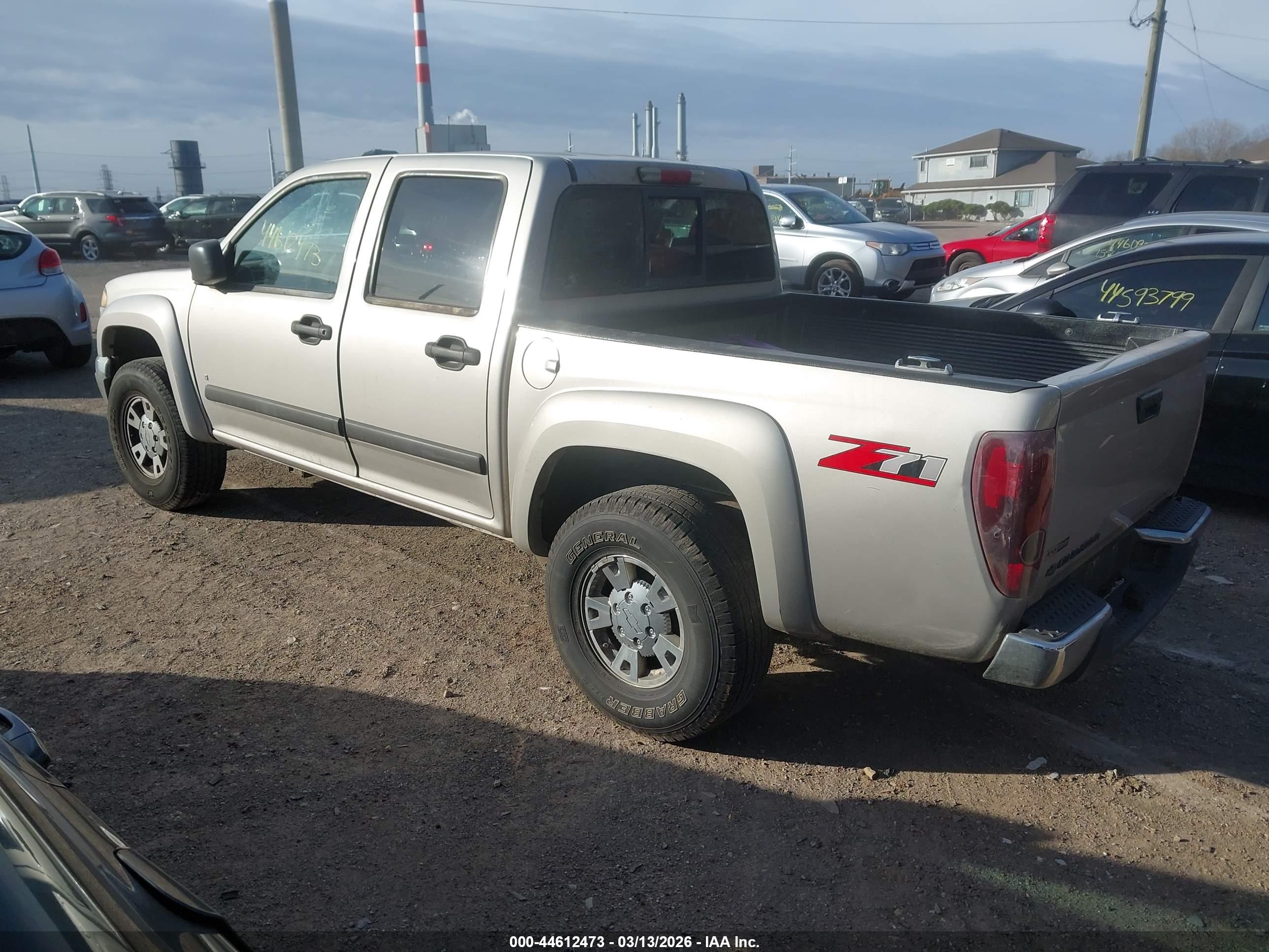 CHEVROLET COLORADO image 3