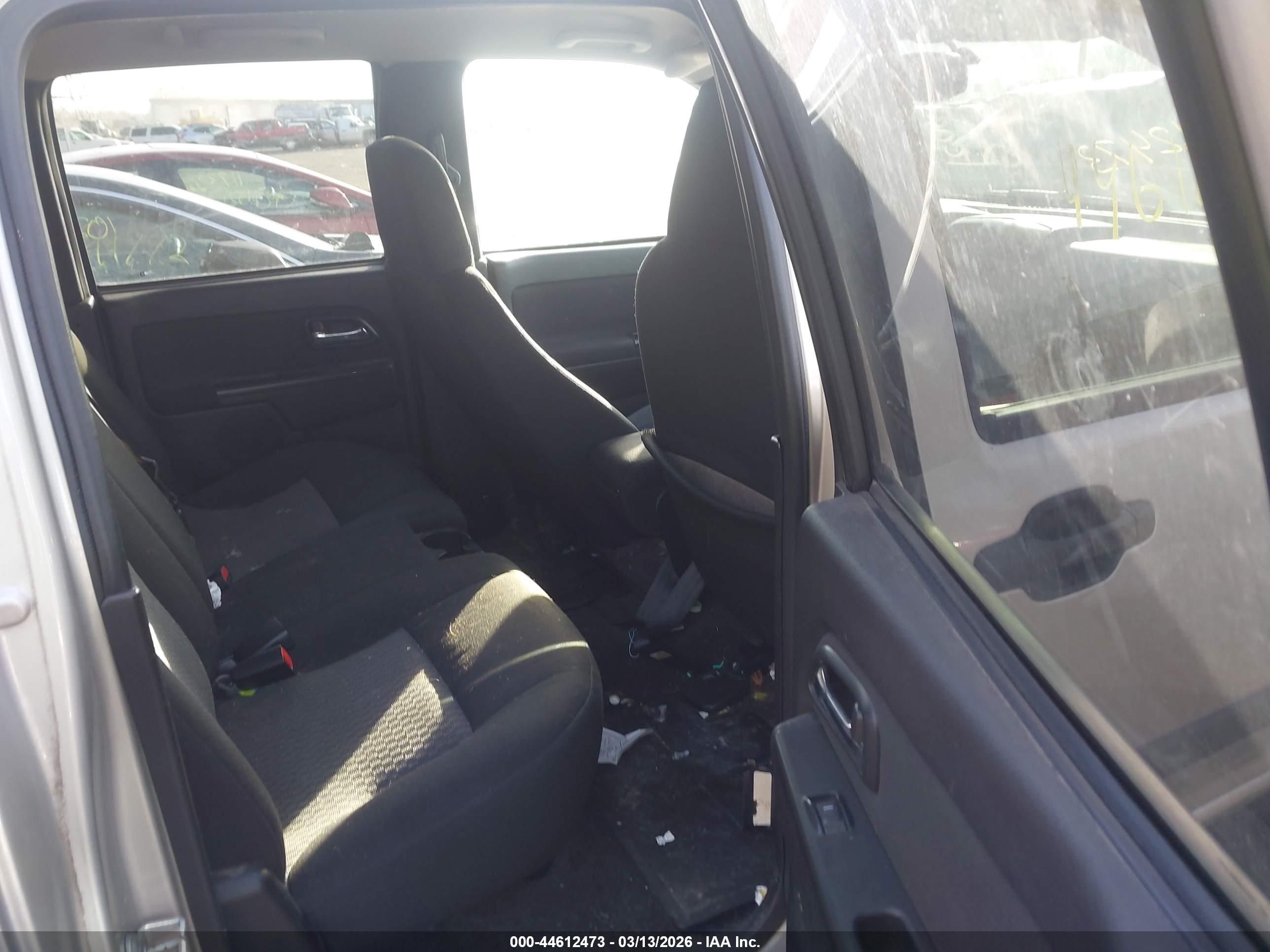 CHEVROLET COLORADO image 8