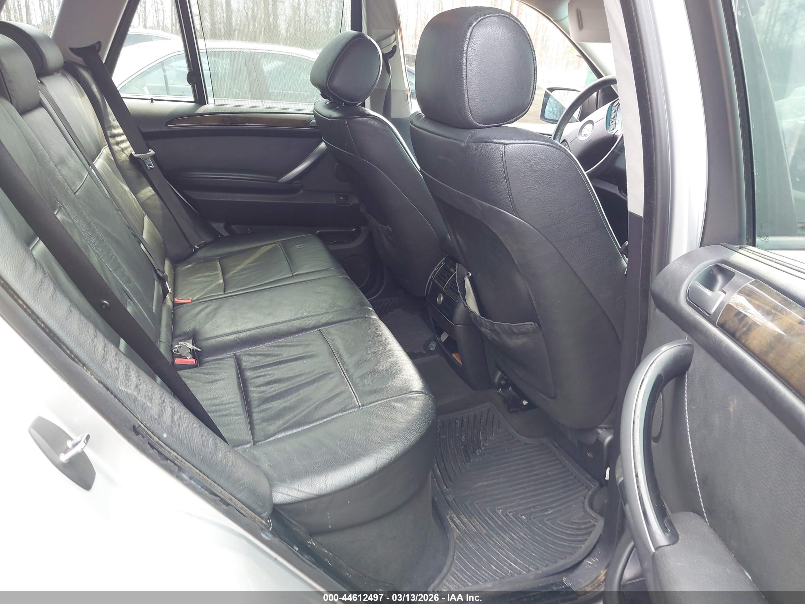 BMW X5 image 8