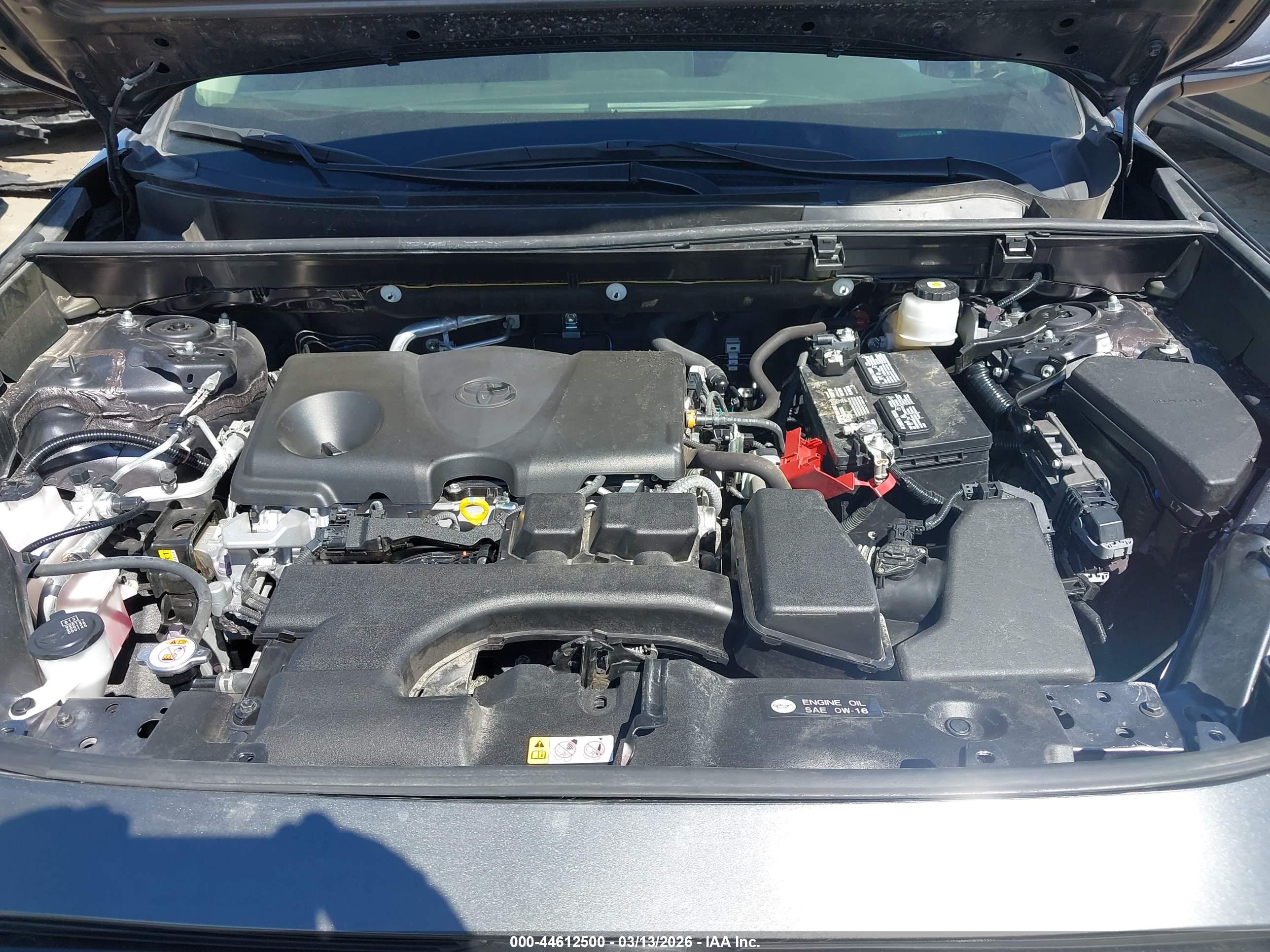 TOYOTA RAV4 image 10