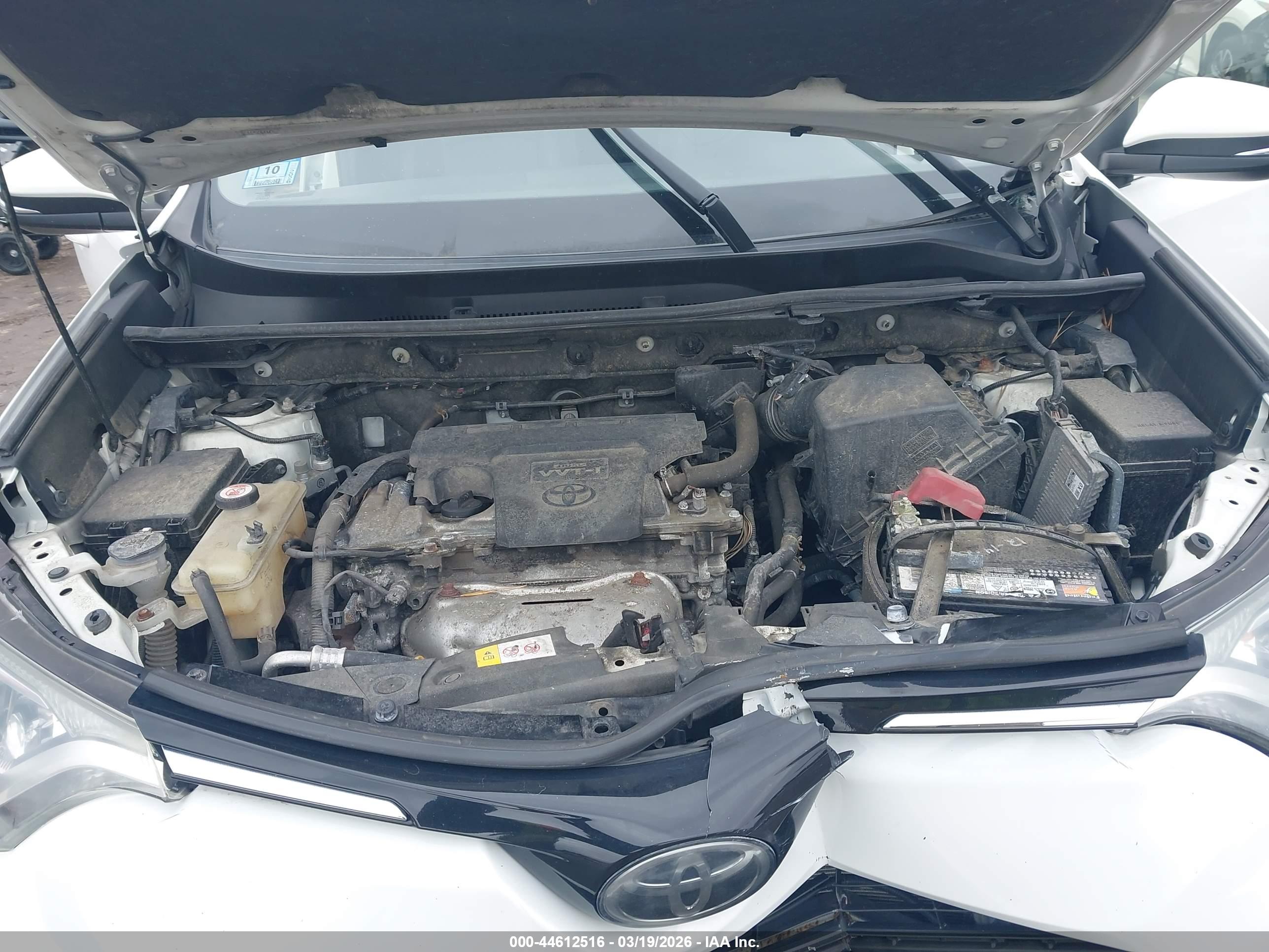 TOYOTA RAV4 image 10