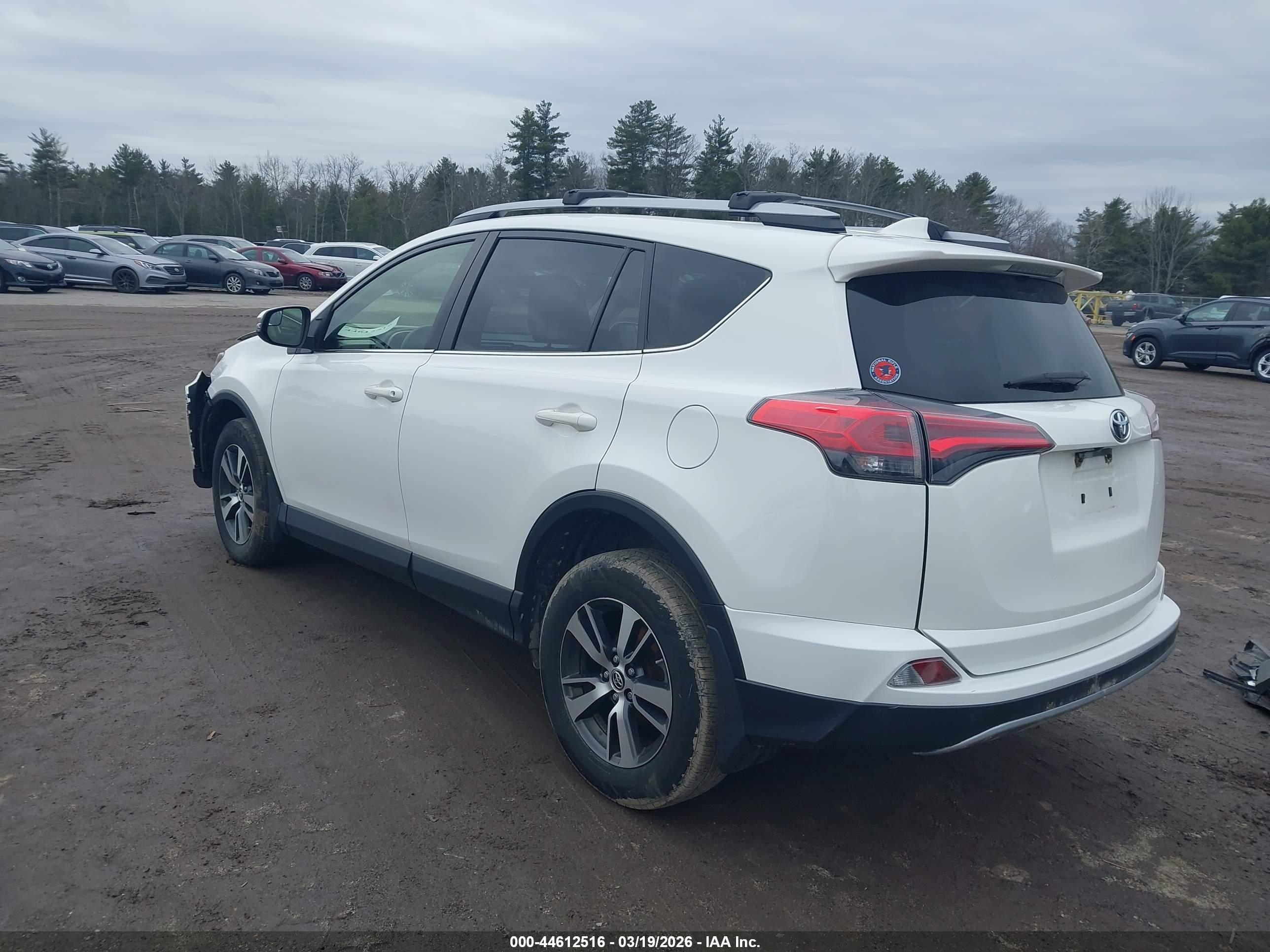 TOYOTA RAV4 image 3