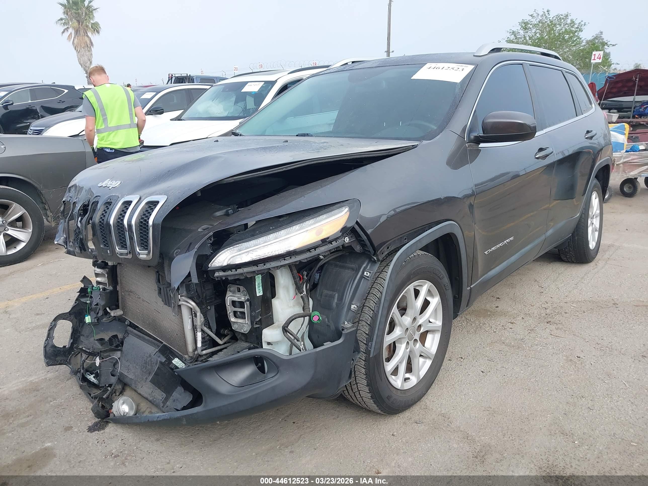 JEEP CHEROKEE image 2
