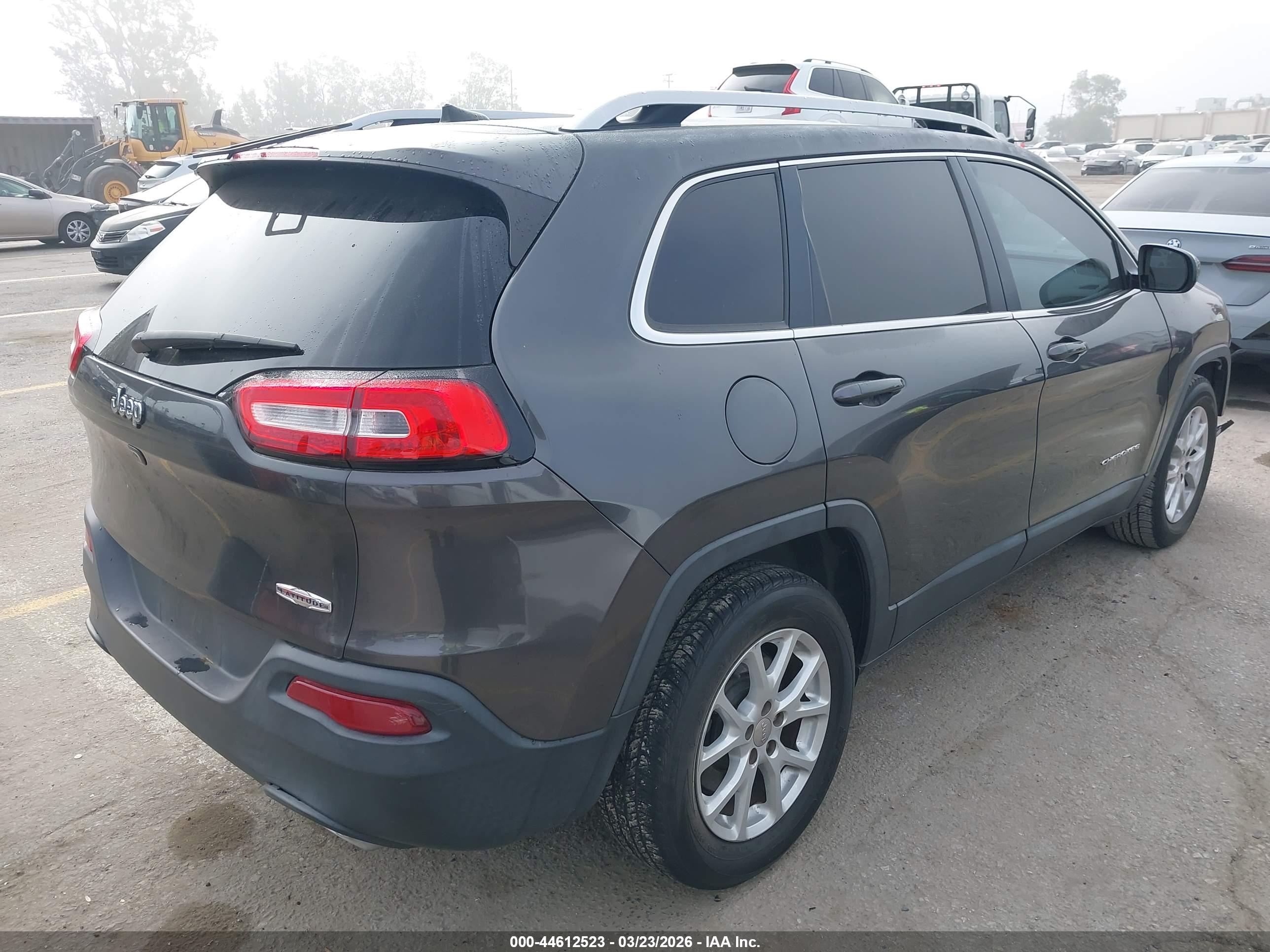 JEEP CHEROKEE image 4