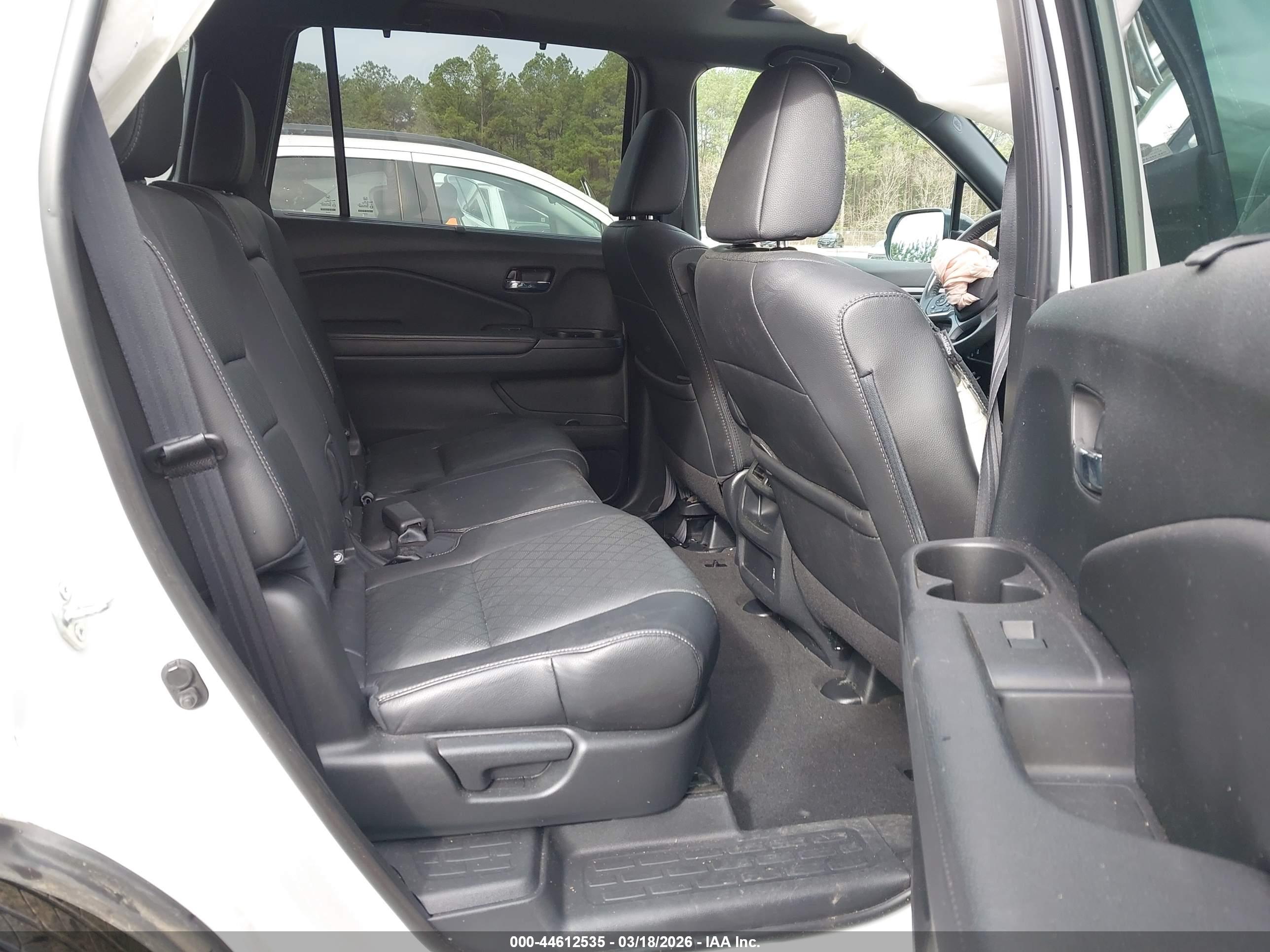 HONDA PASSPORT image 8