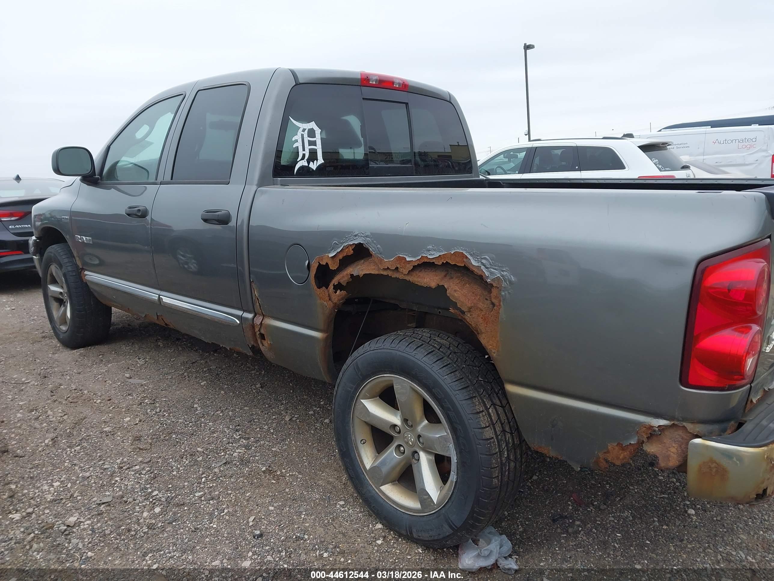 DODGE RAM image 6