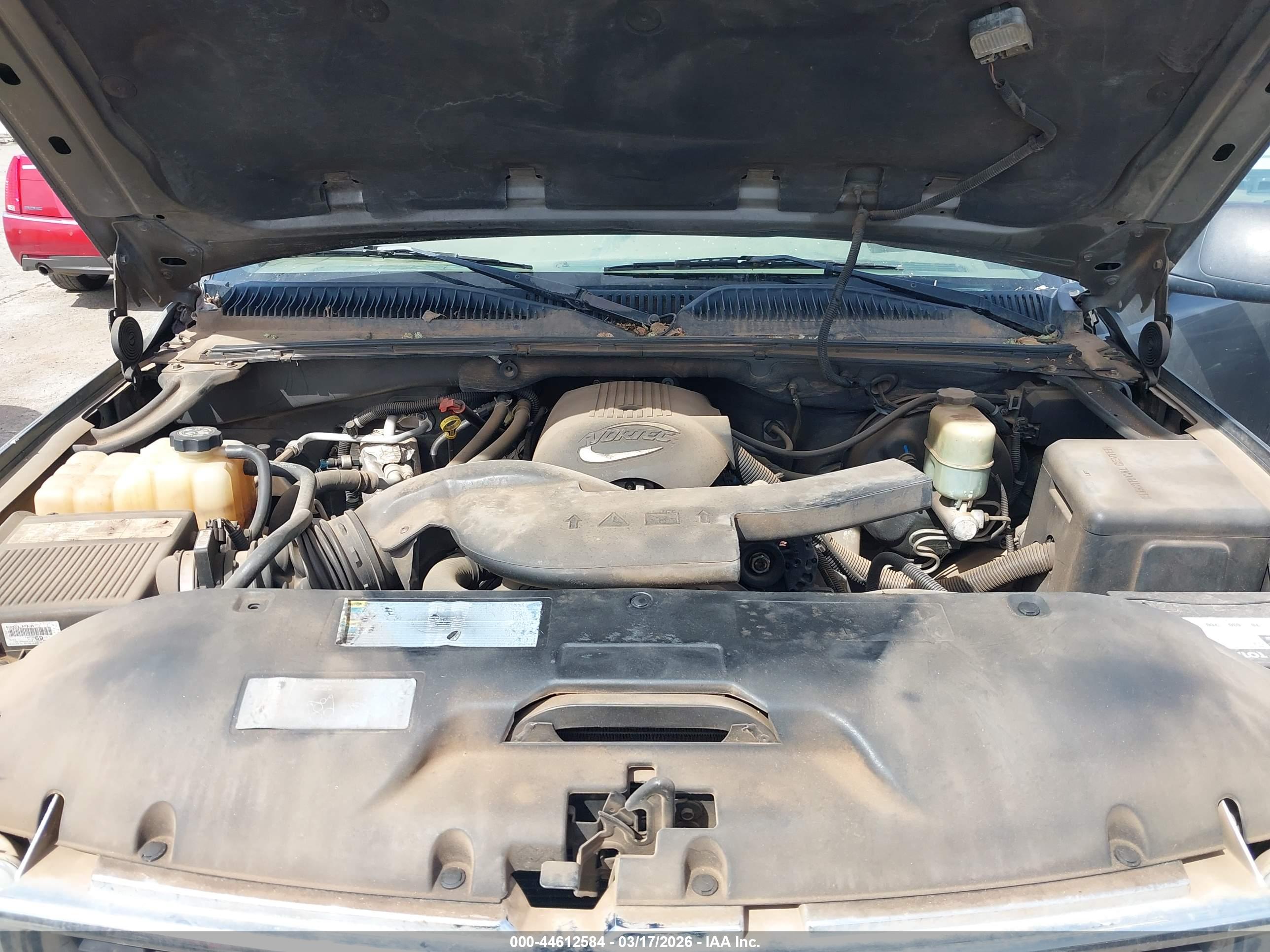 CHEVROLET SUBURBAN image 10