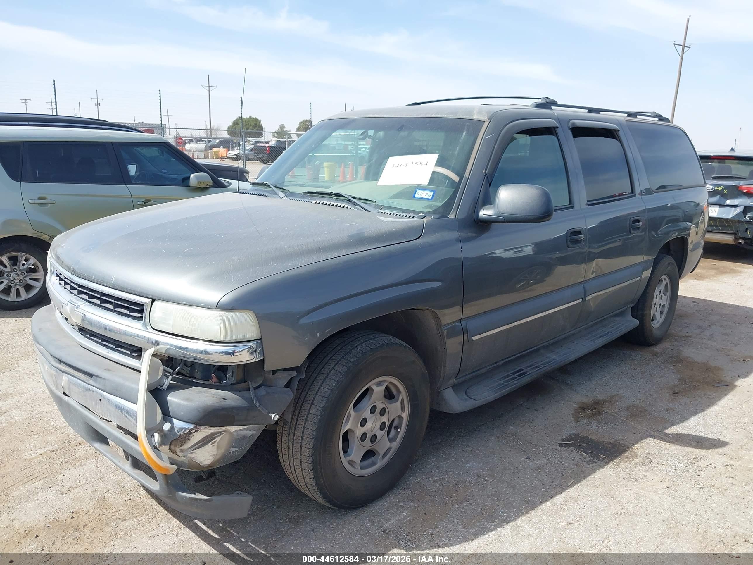 CHEVROLET SUBURBAN image 2