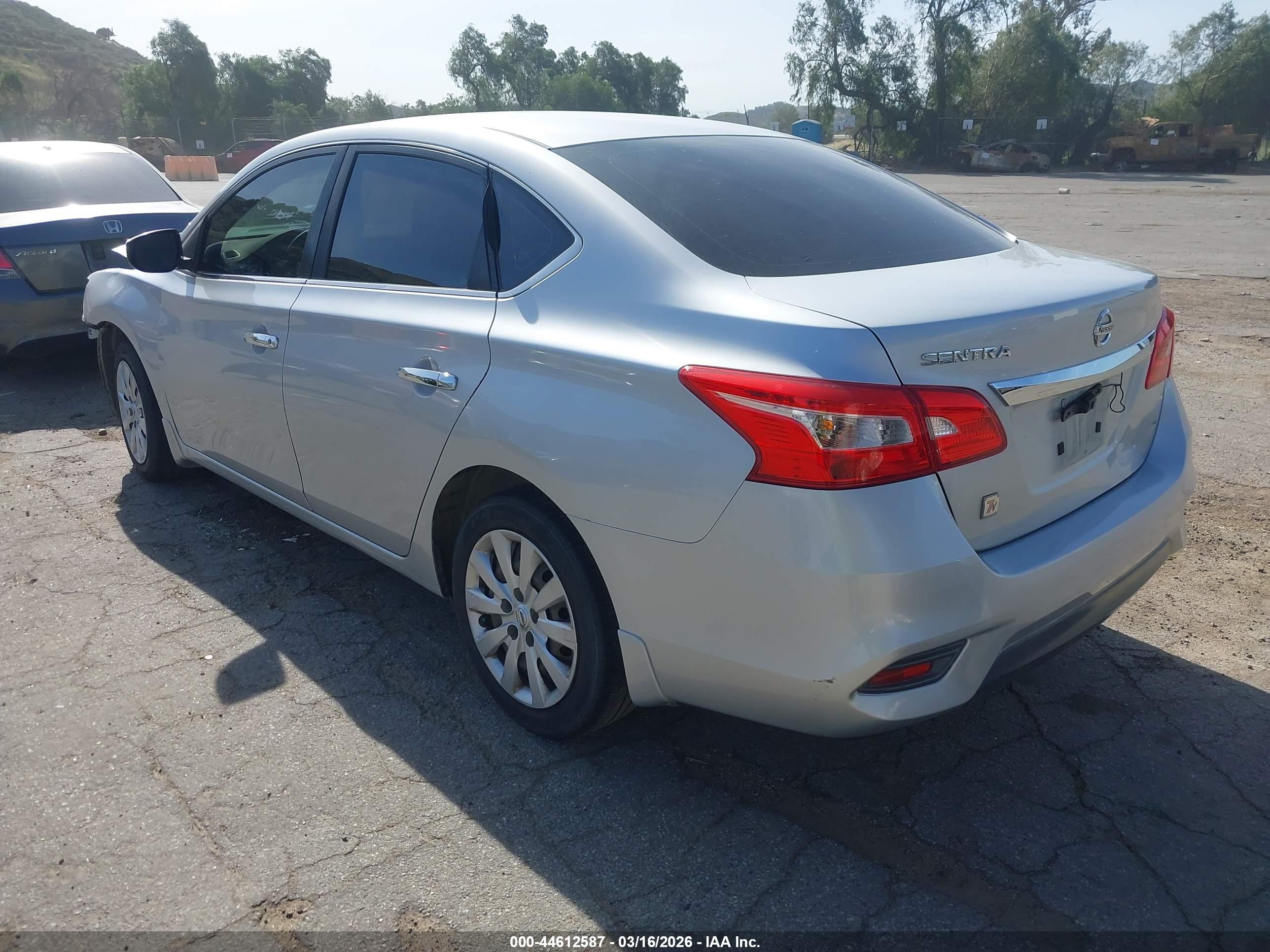 NISSAN SENTRA image 3