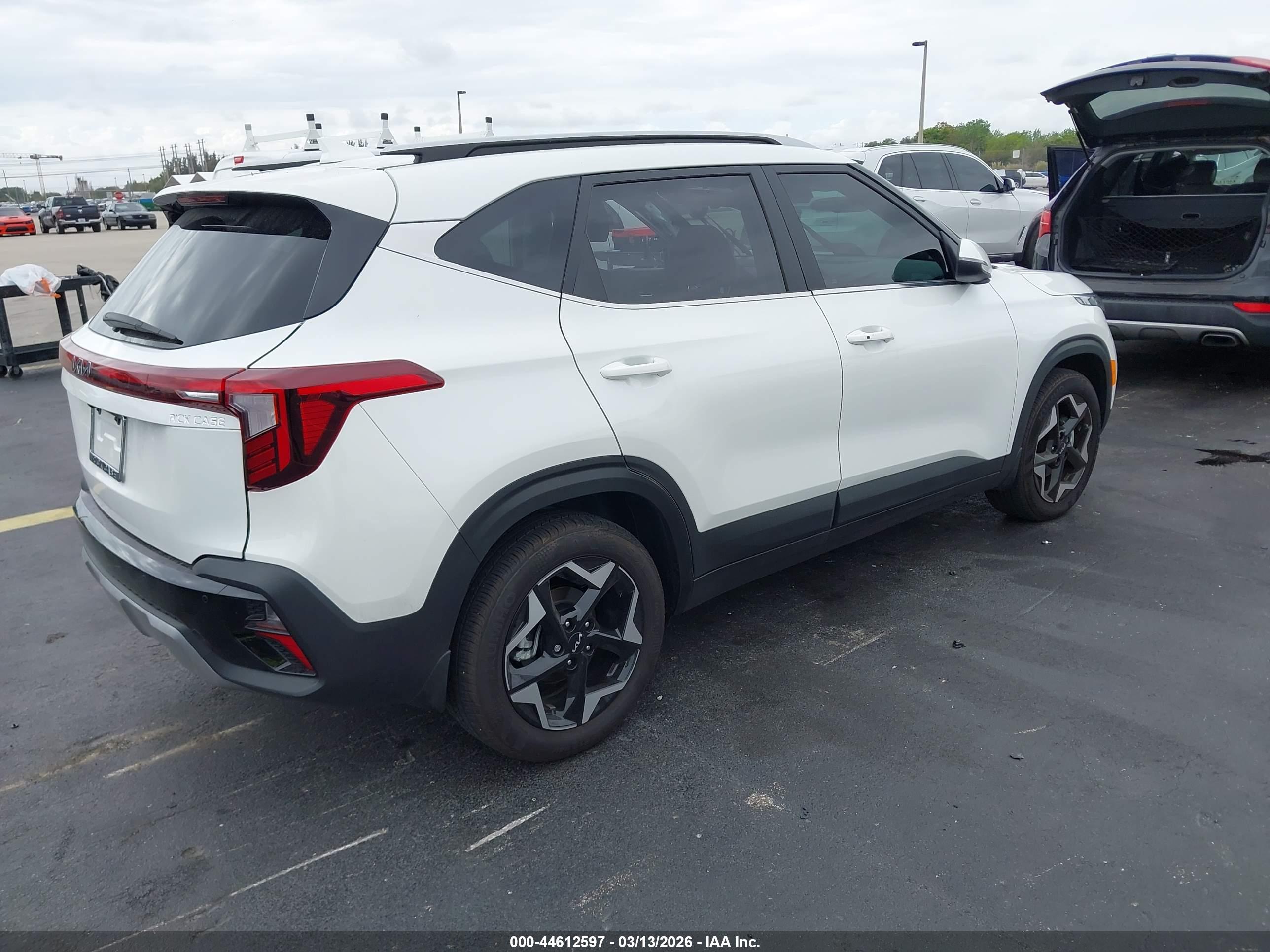 KIA SELTOS image 4