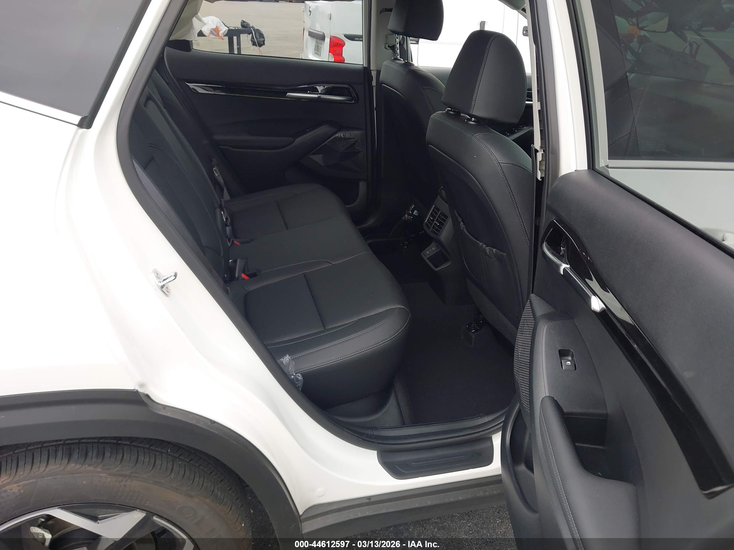KIA SELTOS image 8