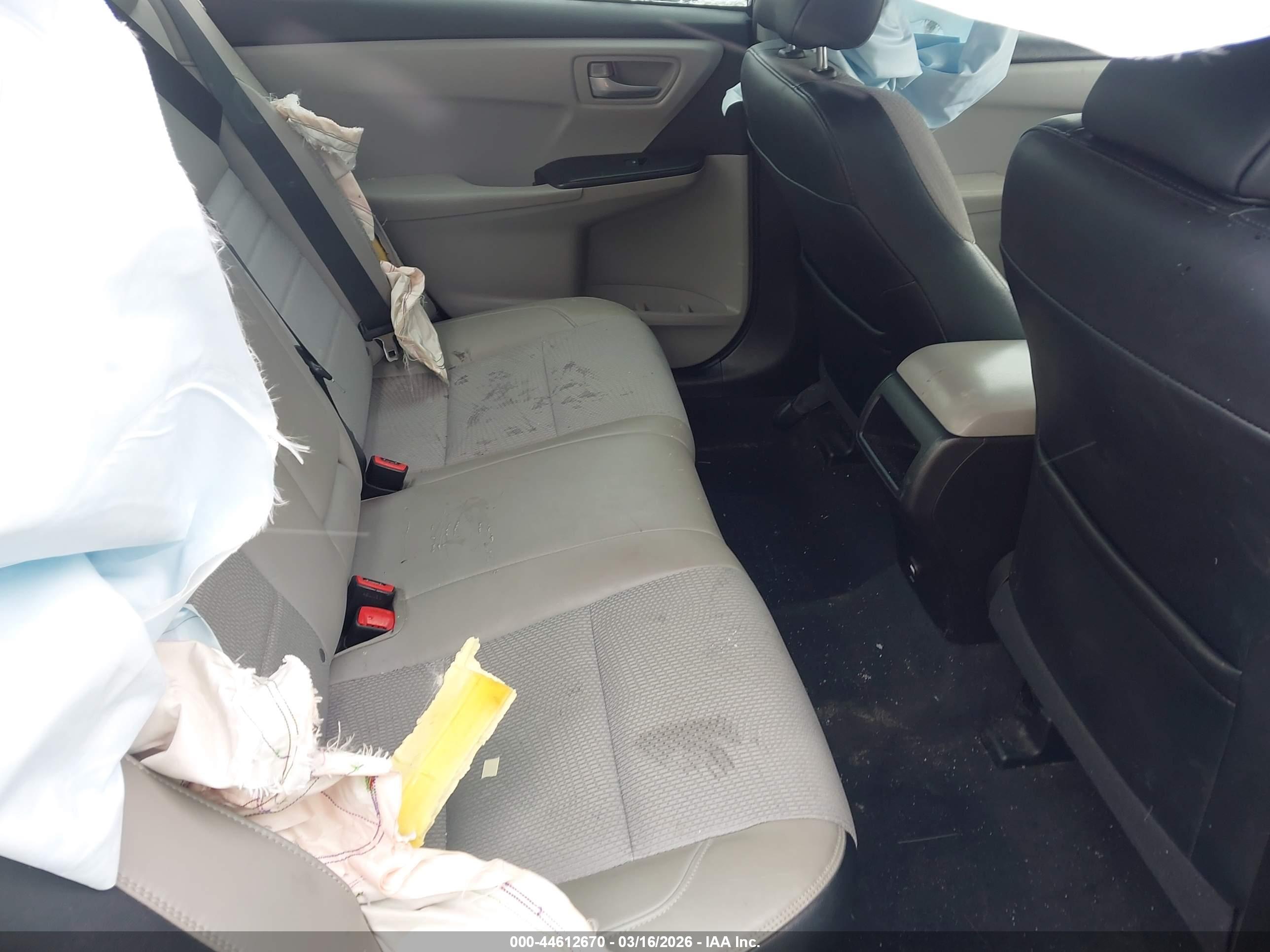 TOYOTA CAMRY image 8