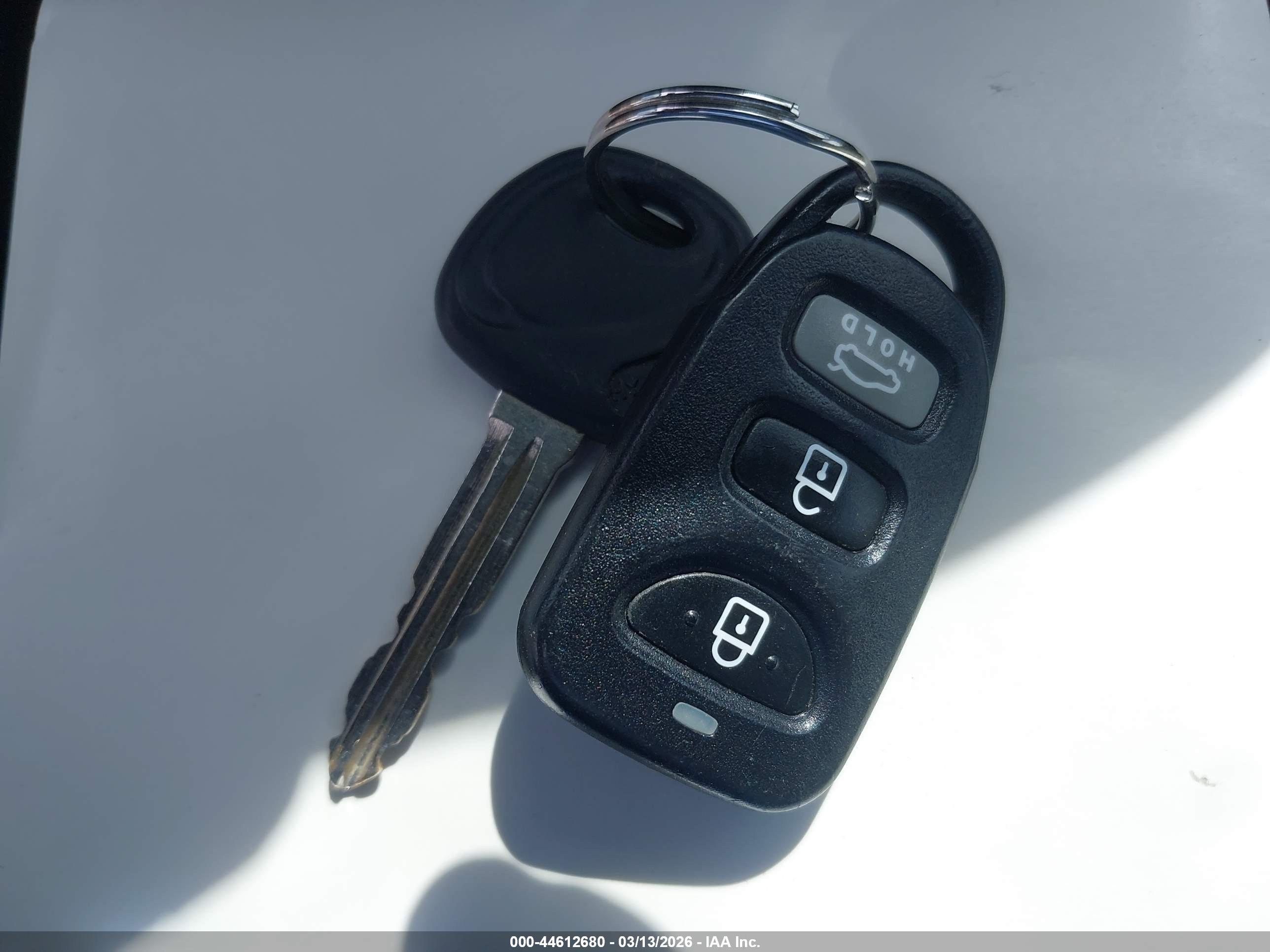 HYUNDAI ELANTRA image 11