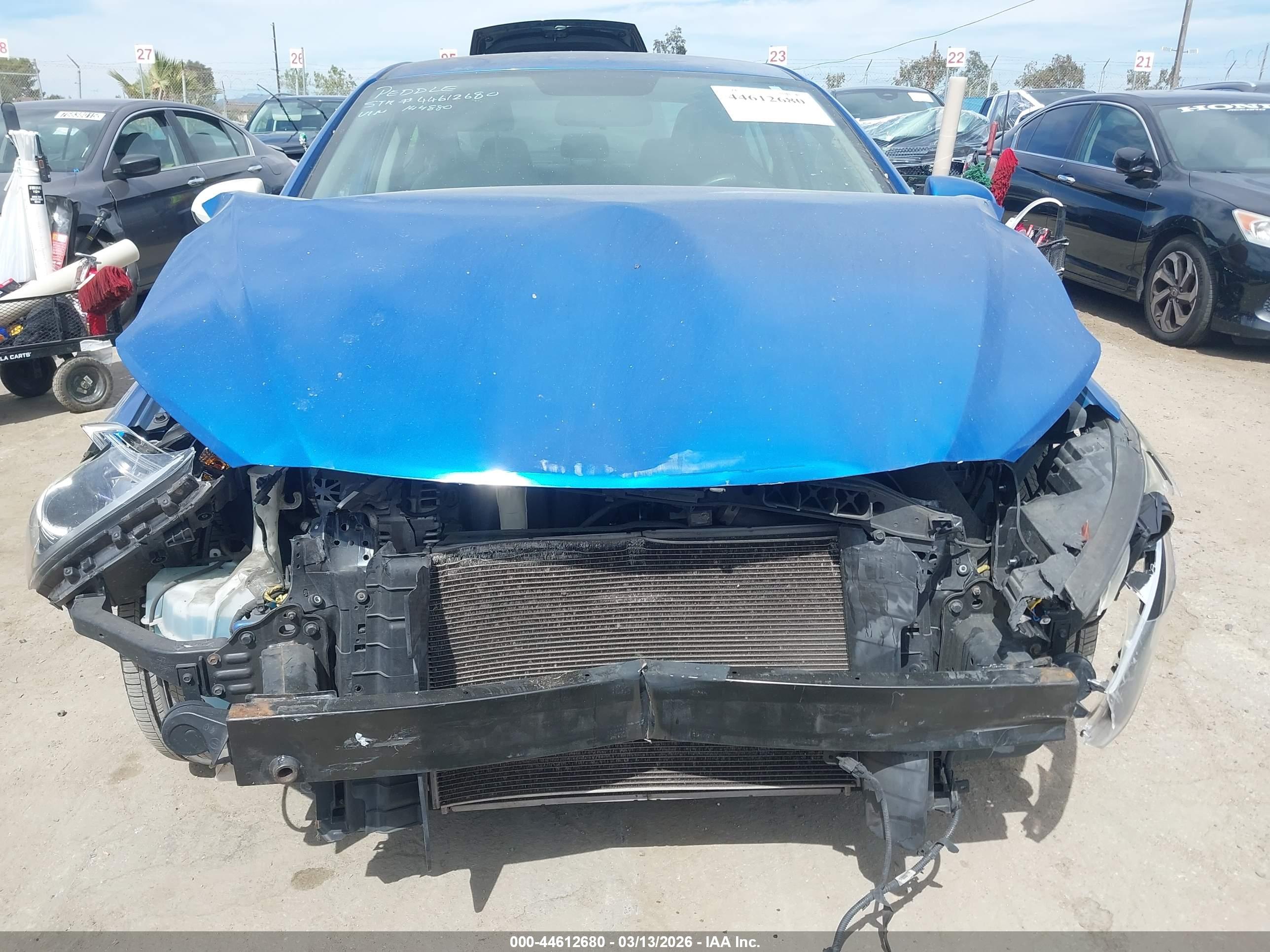 HYUNDAI ELANTRA image 6