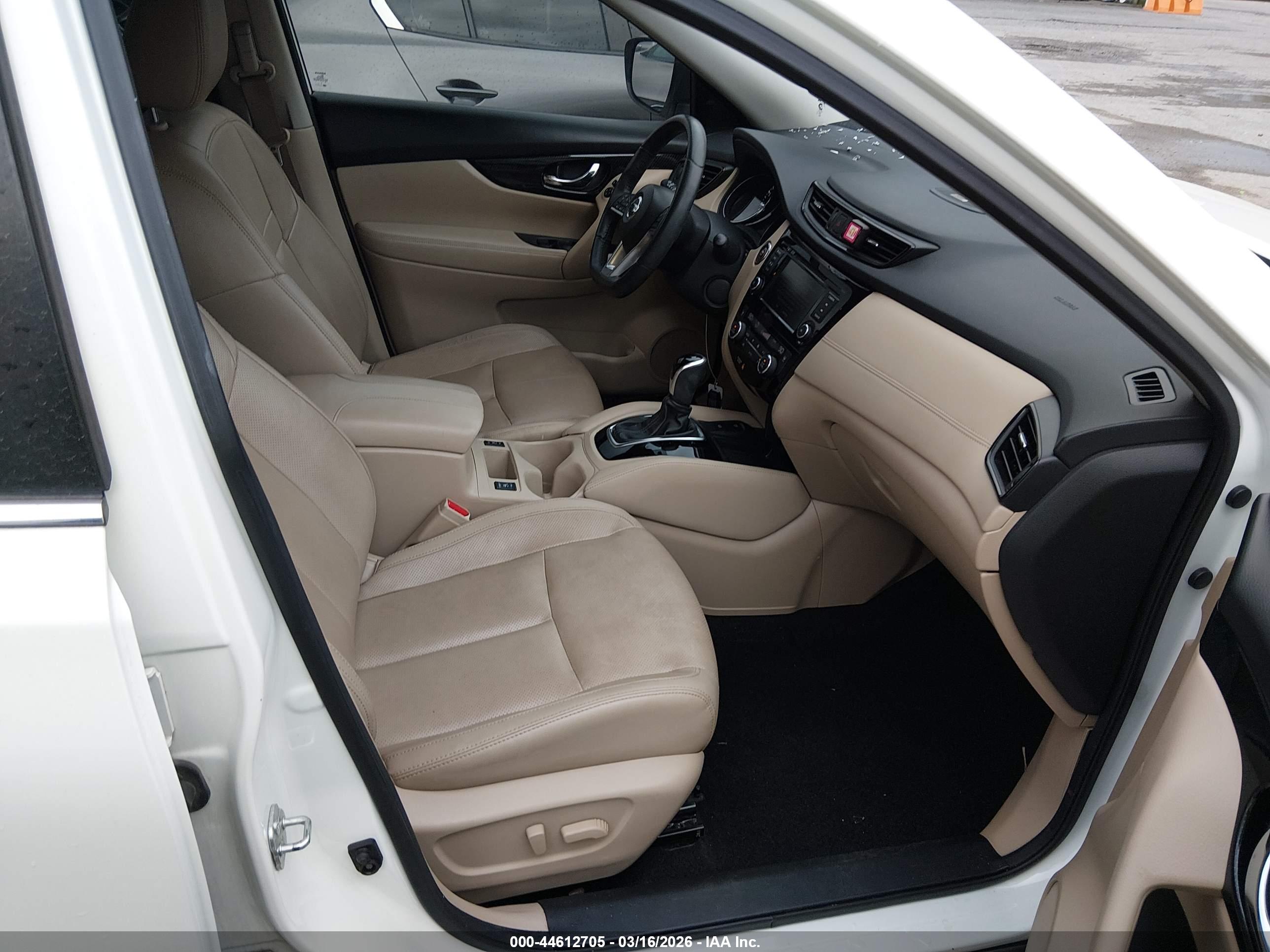 NISSAN ROGUE image 5