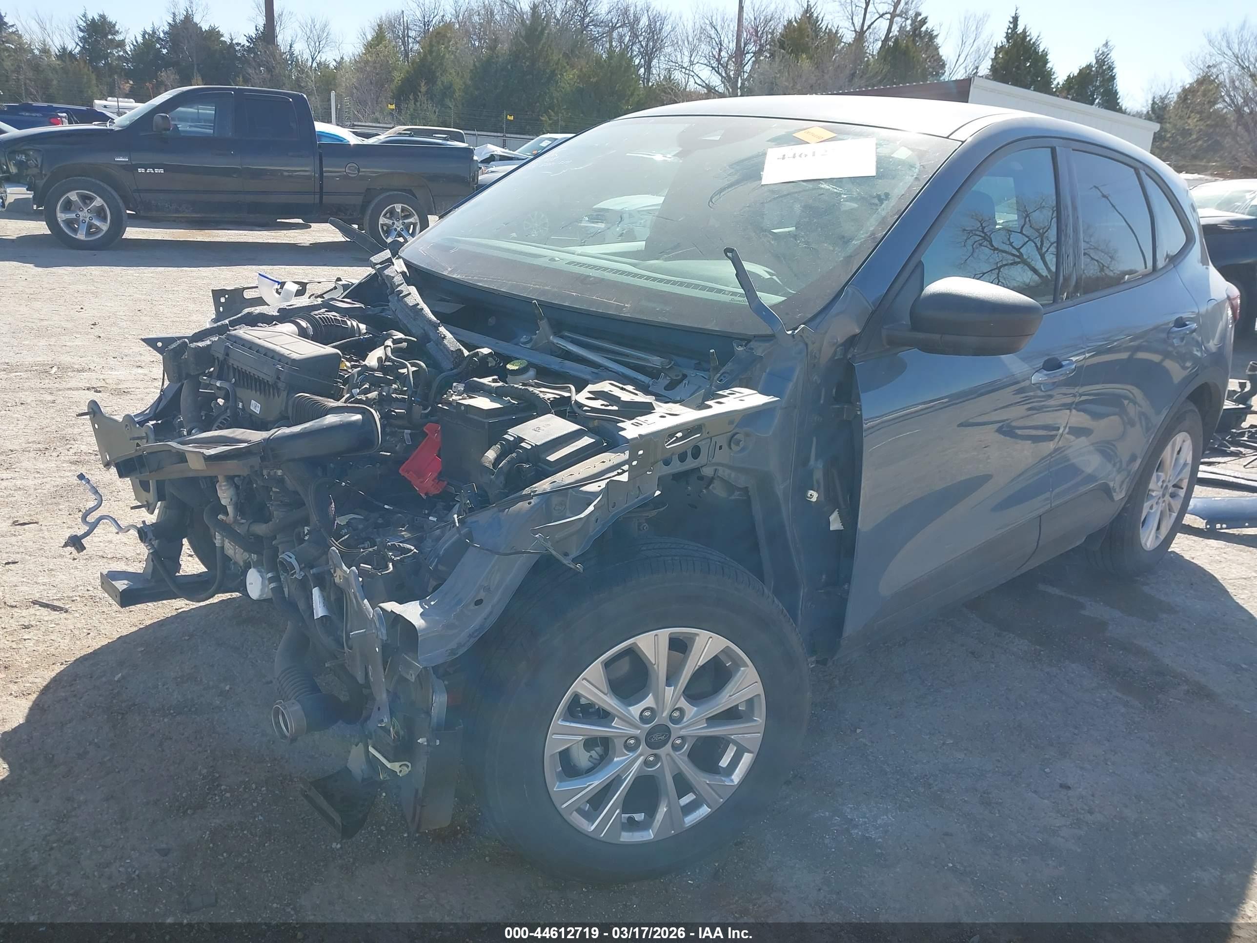 FORD ESCAPE image 2