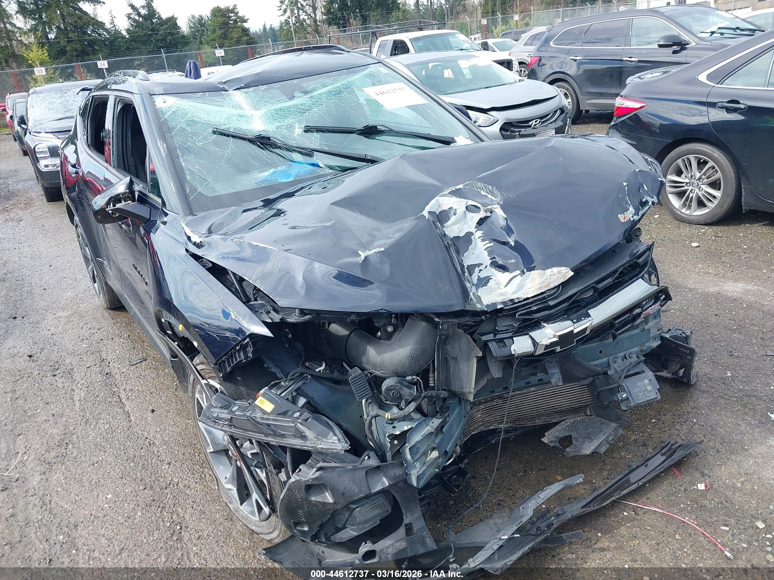 CHEVROLET BLAZER image 6
