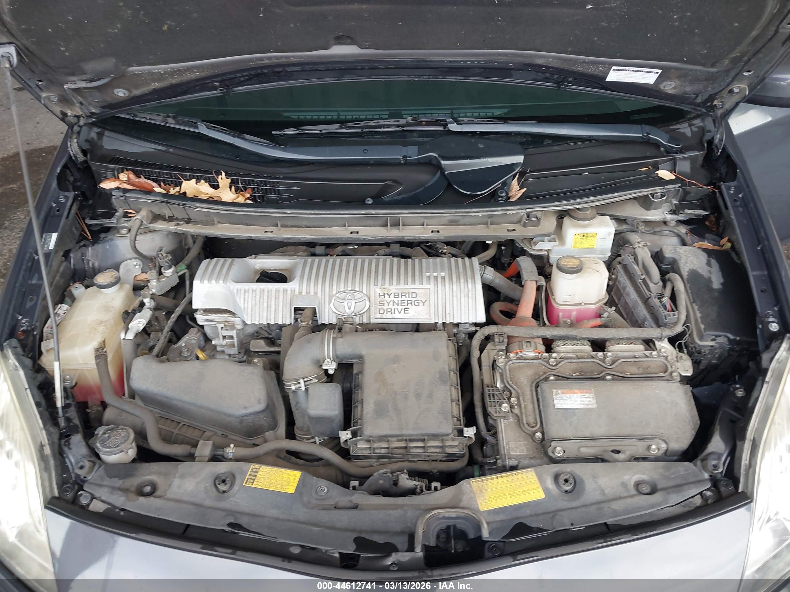 TOYOTA PRIUS image 10